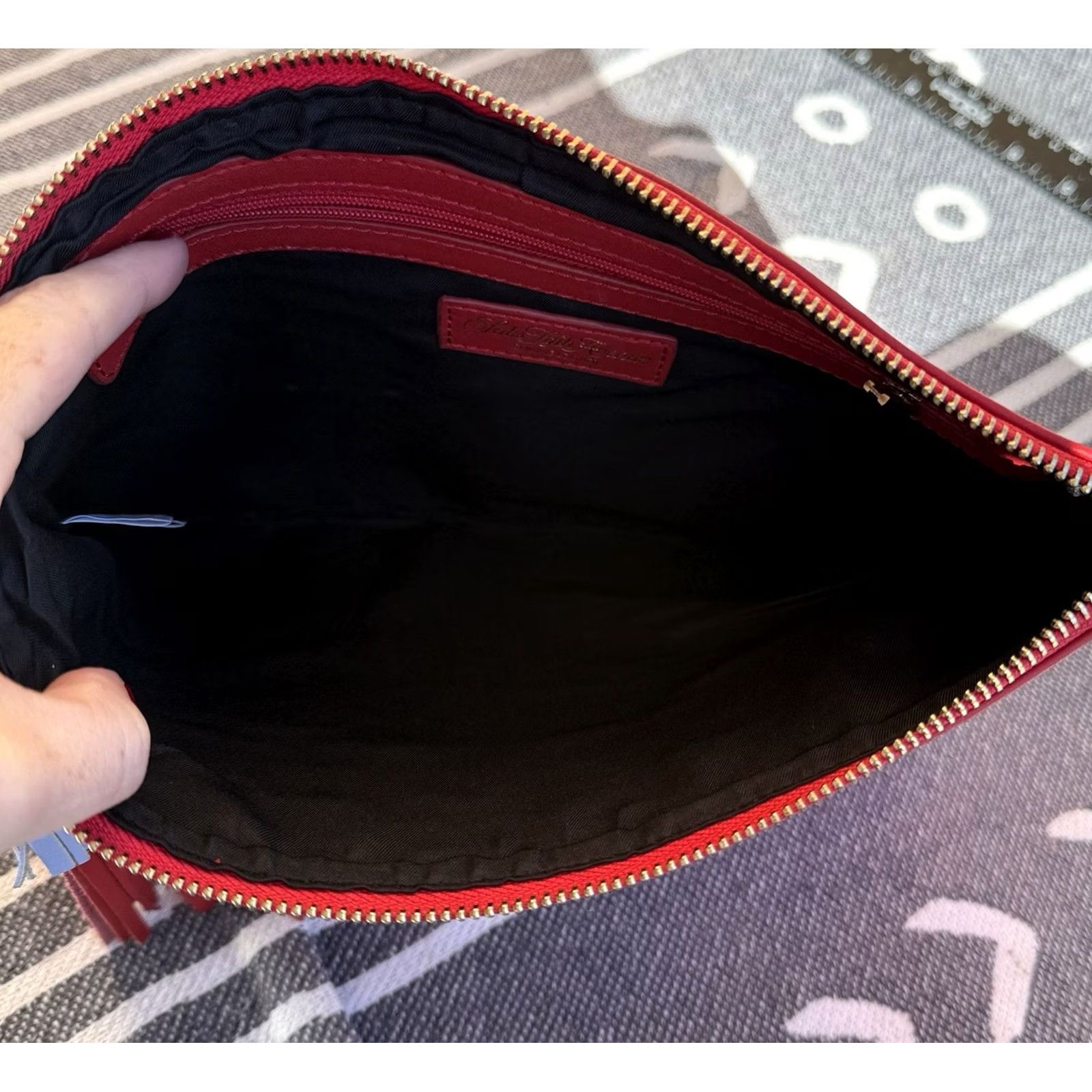 Saks Fifth Avenue Saks Fifth Avenue Red Leather Tassel Clutch Bag Pouch Clutch Women Tassel Red Leather Saks Fifth Avenue Size ONE SIZE - 6 Thumbnail
