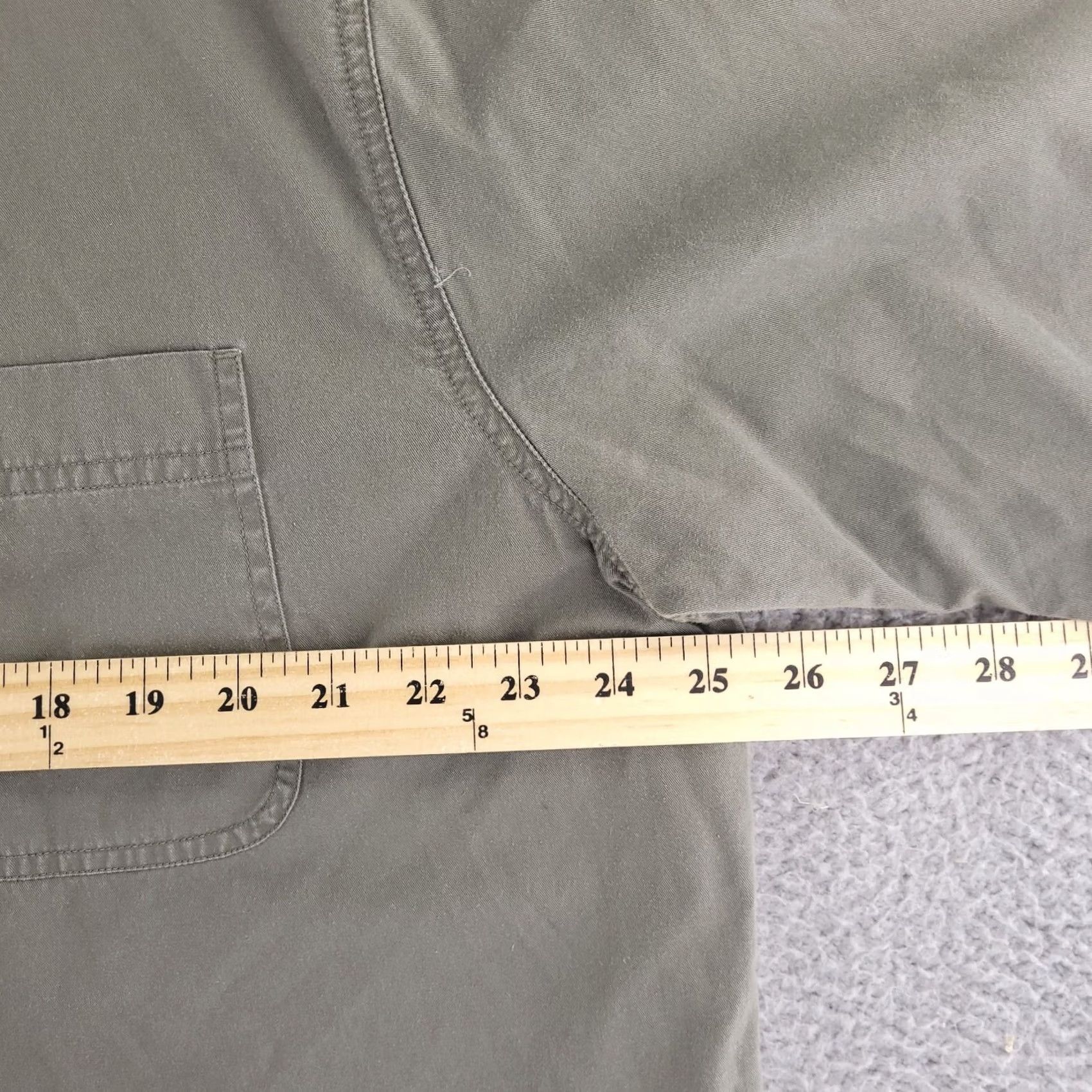 Carhartt Carhartt Shirt Mens Large Green Button-Up Short Sleeve Work Chore Relaxed Fit Size US L / EU 52-54 / 3 - 6 Thumbnail
