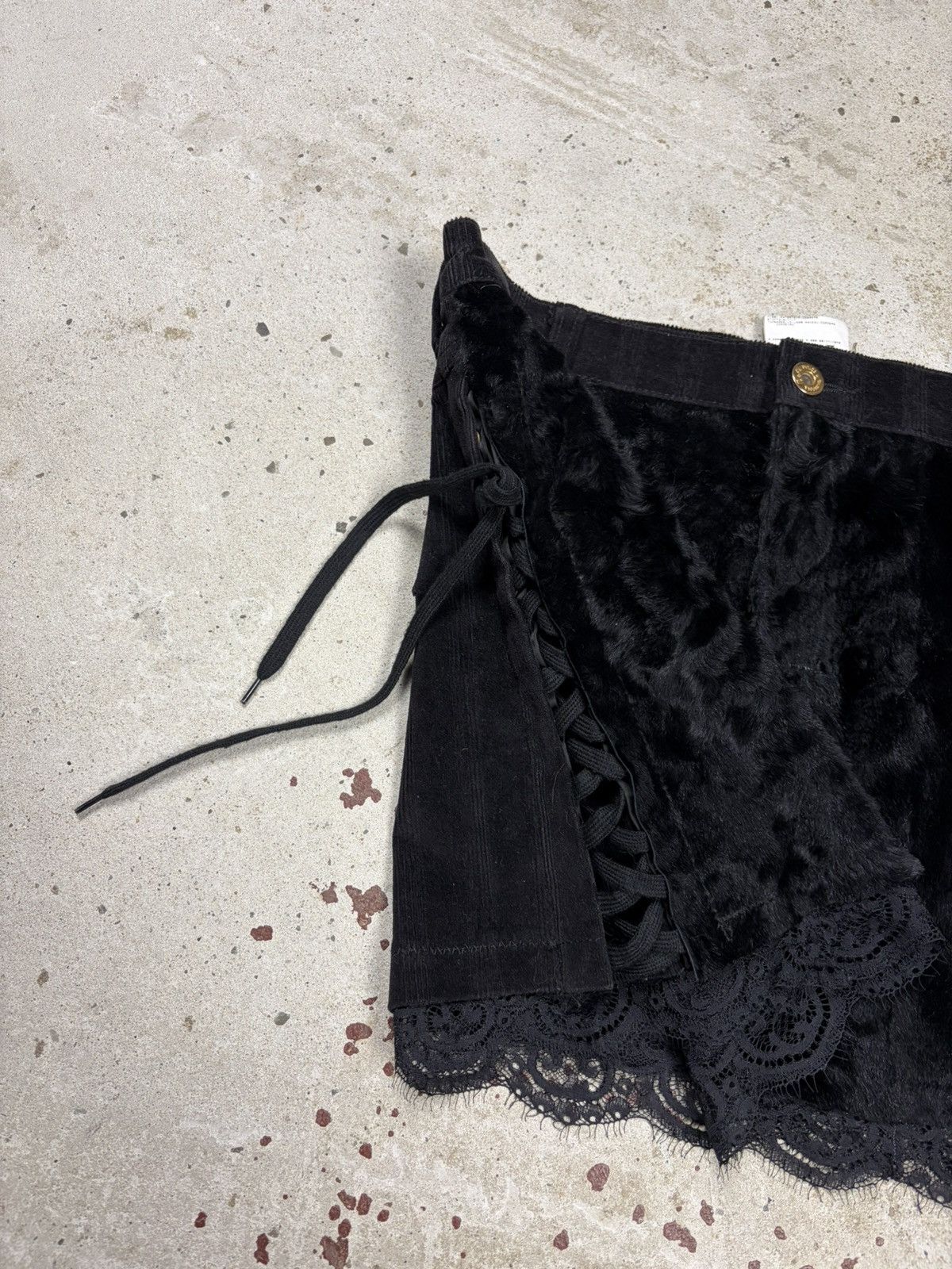 Dolce & Gabbana Vintage Dolce & Gabbana Fur Lace Up Mini Skirt Corset Size 27" / US 4 / IT 40 - 7 Thumbnail