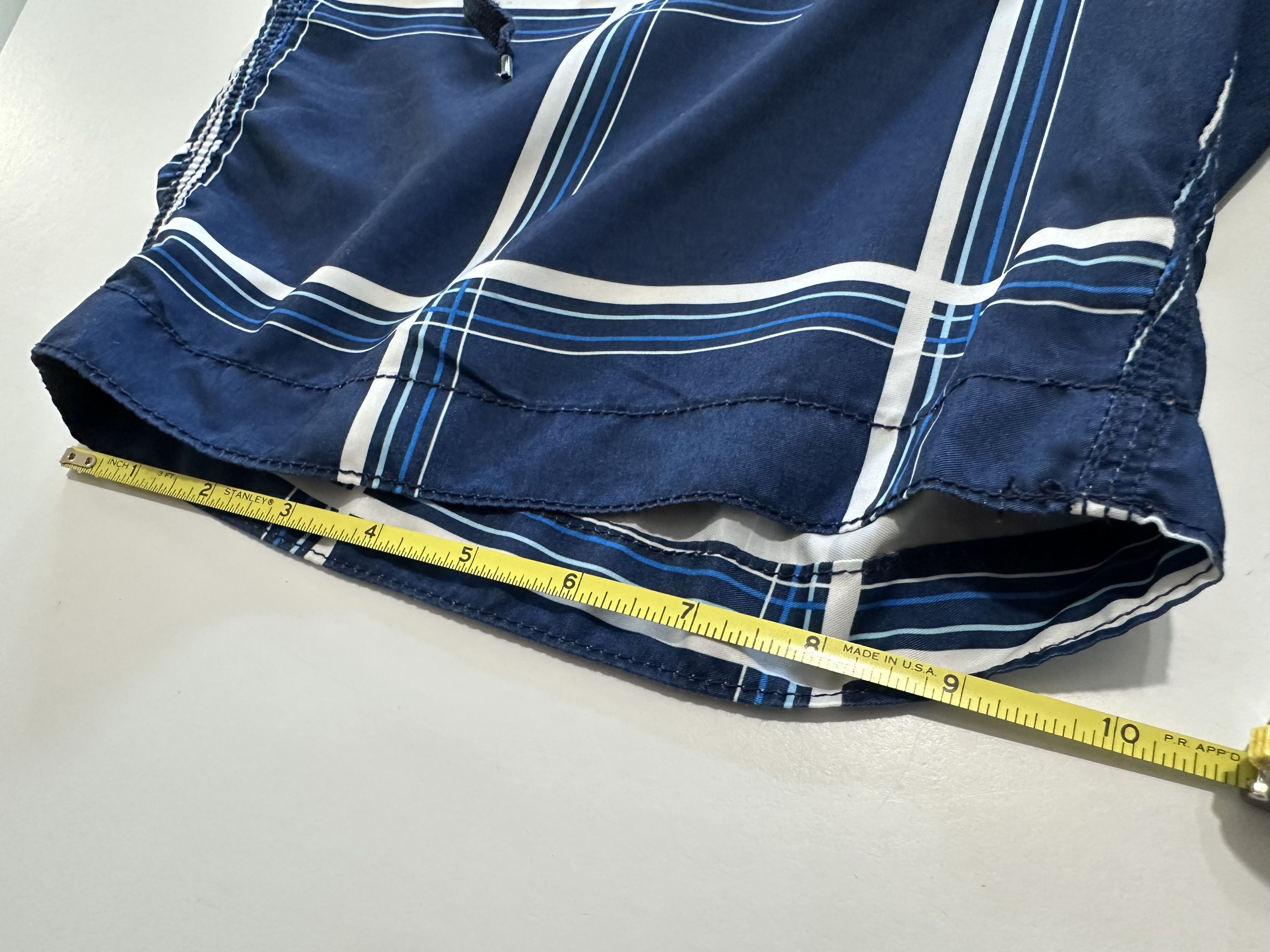 Old Navy Mens Old Navy Swim Trunks/Shorts Medium Blue/White Stripes Size US 34 / EU 50 - 6 Thumbnail