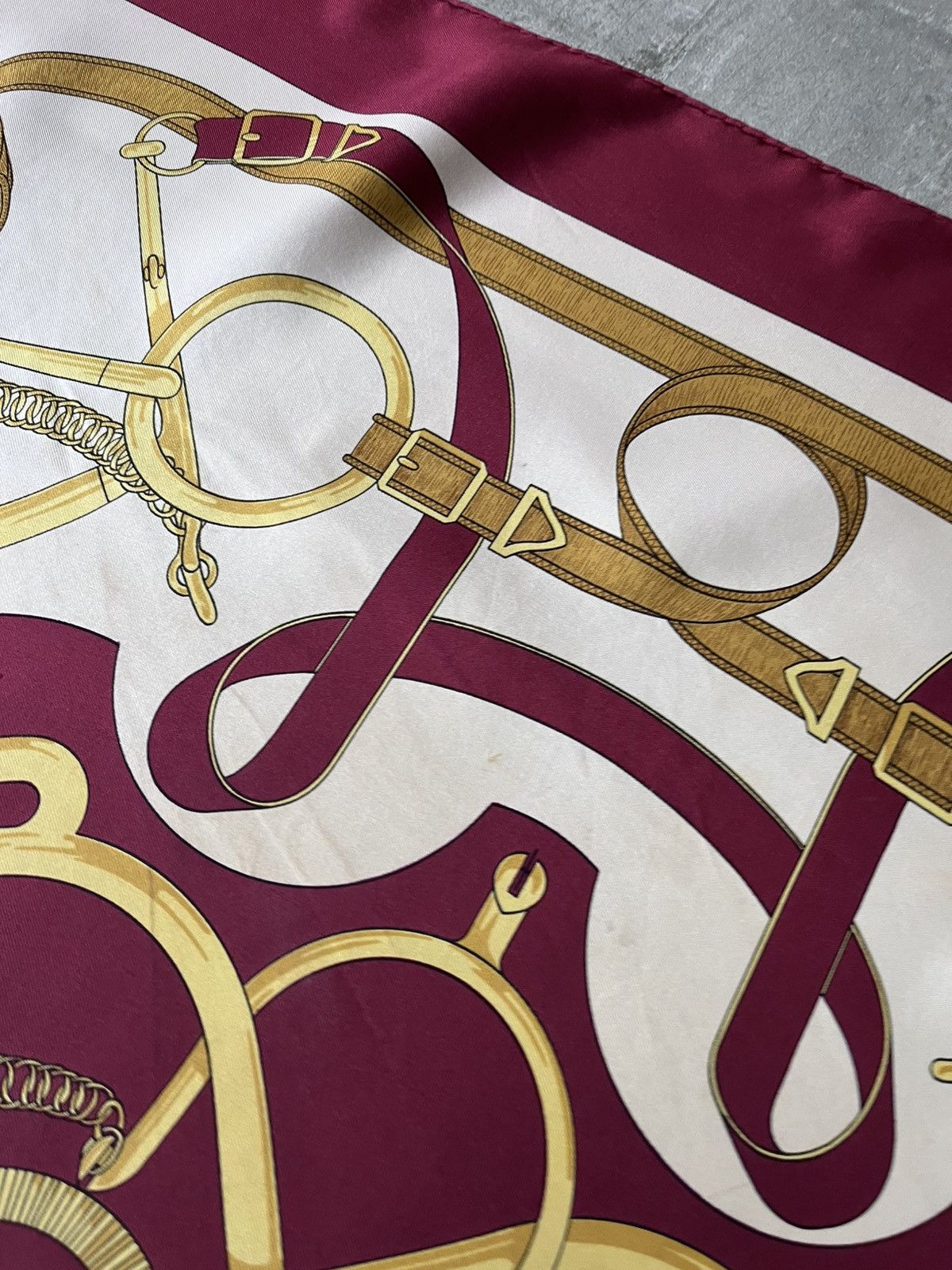 Hermes Hermes ''Eperon d'Or'' silk red scarf Size ONE SIZE - 15 Thumbnail