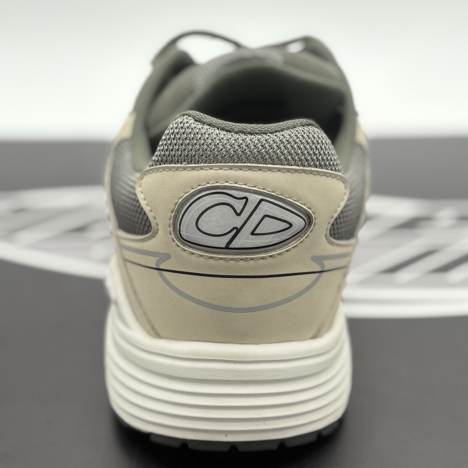 Dior Dior B30 Reflective Sneaker ' Olive Green Beige ' VERY CLEAN Size US 13 / EU 46 - 9 Thumbnail