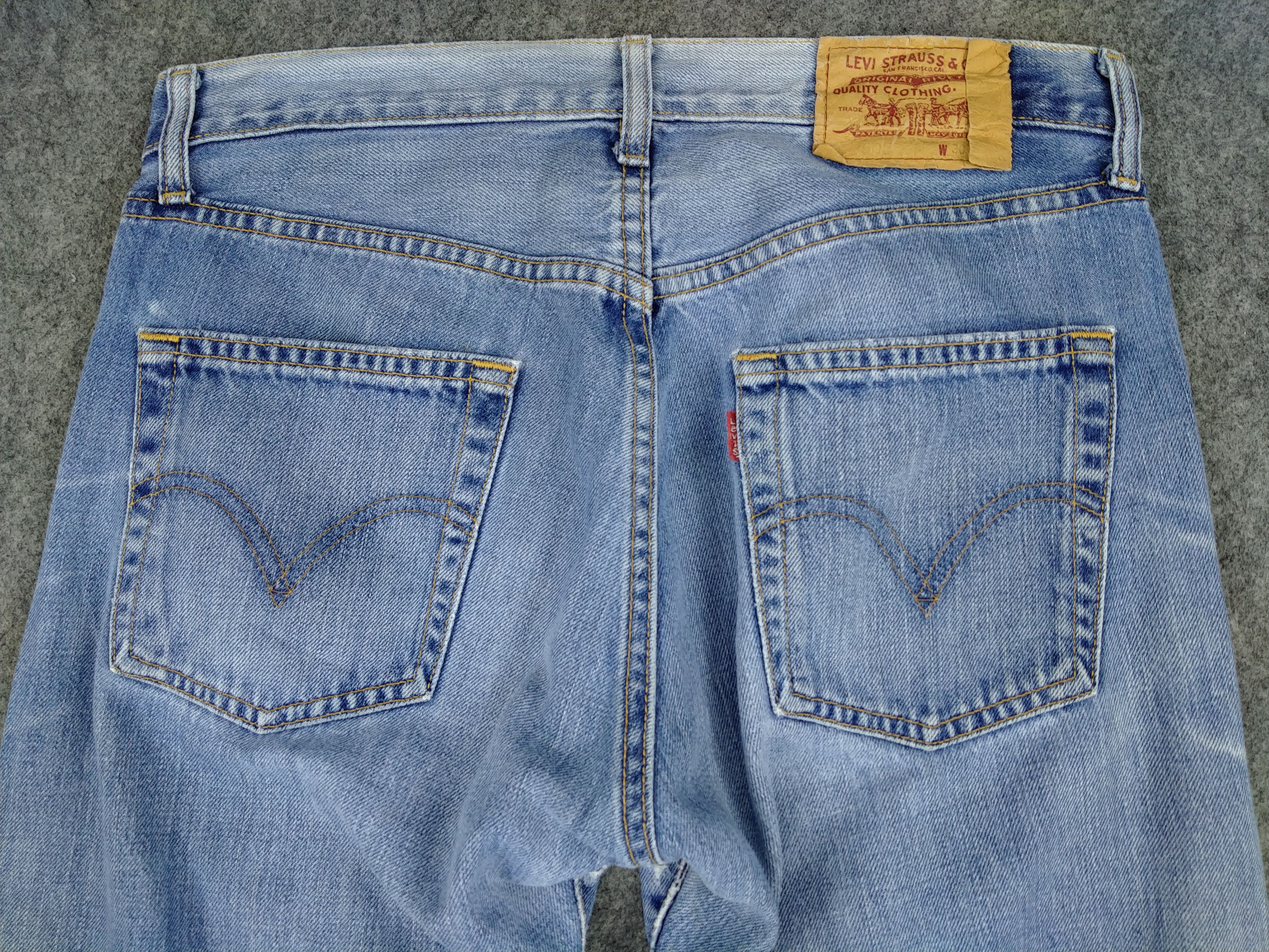 Levi's Blue Wash Vintage Levi's 505 Jeans 31x28.5 Denim JN963 Size US 31 - 4 Thumbnail