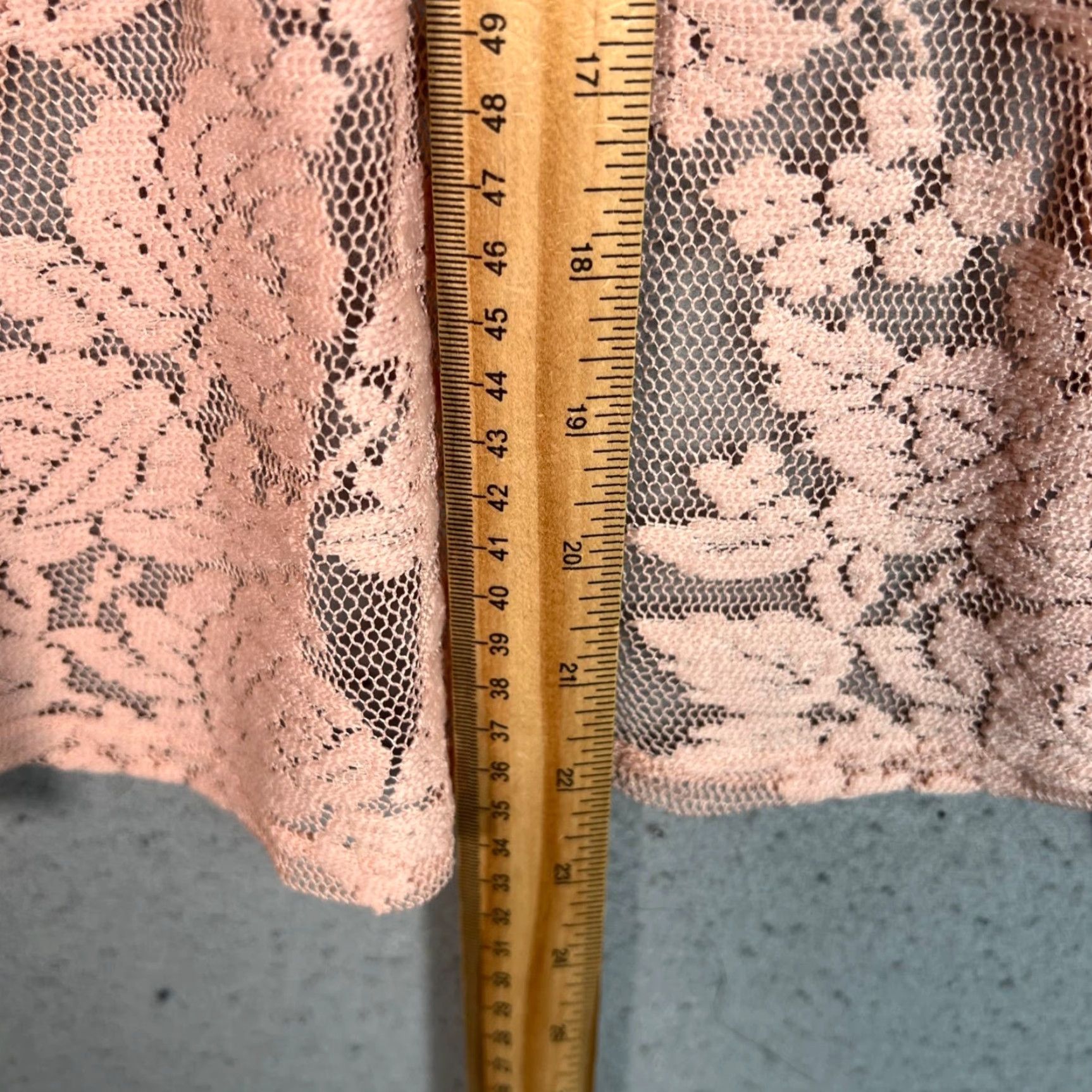 BCBGeneration BCBGeneration Womens Lace Top Blouse Size Small Floral Sheer Pink Size S / US 4 / IT 40 - 7 Thumbnail