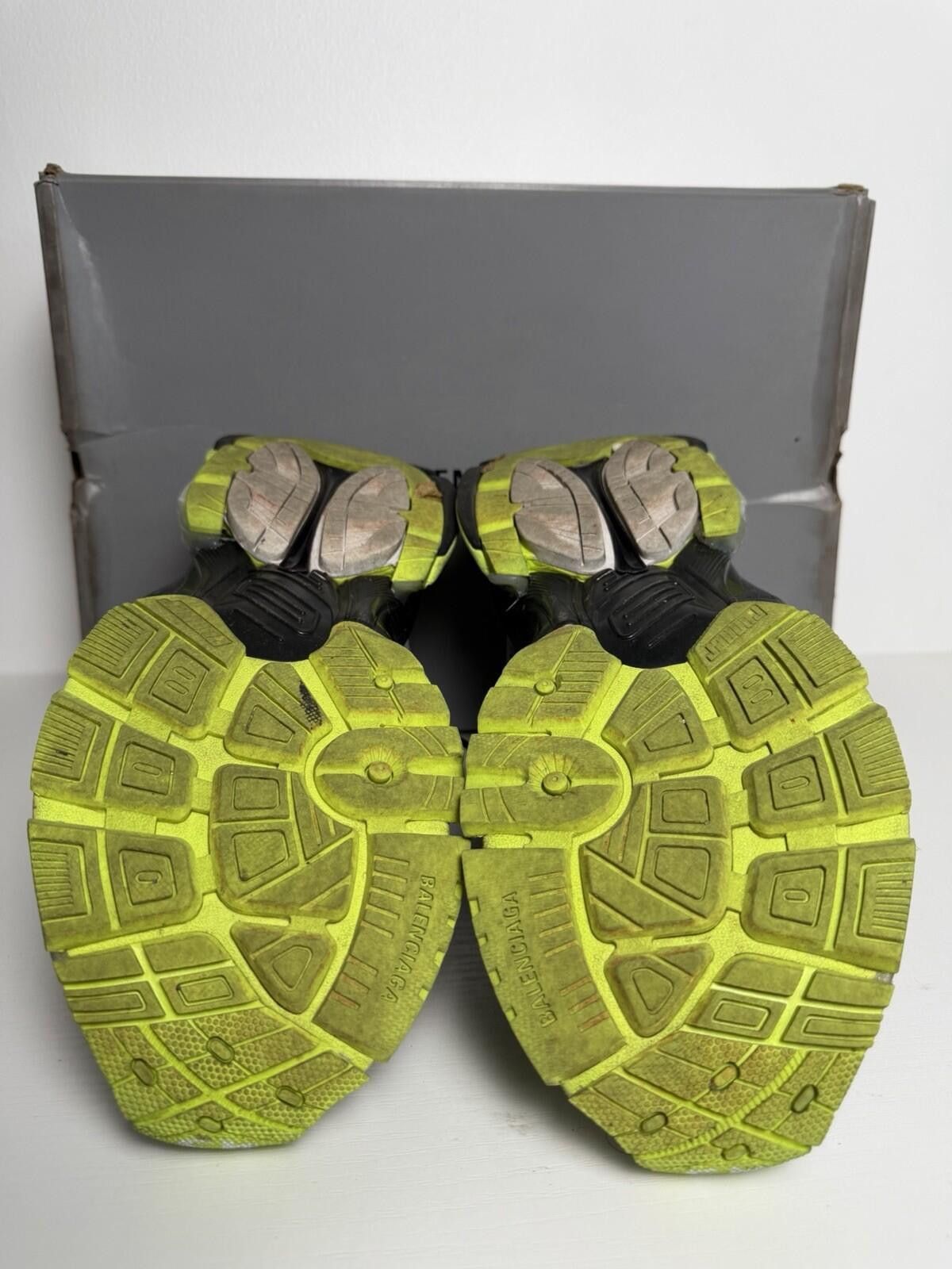 Balenciaga Balenciaga Track Sneakers White Black Neon Yellow Men EU 43 Size US 10 / EU 43 - 7 Thumbnail