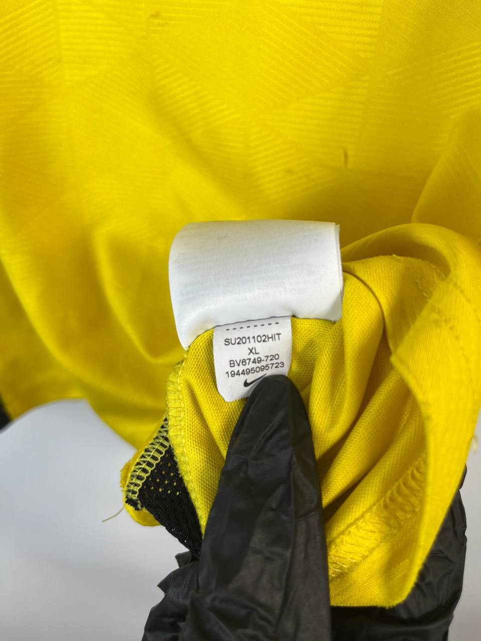 Nike BSC YOUNG BOYS 22/23 HOME SHIRT NIKE DRI-FIT BV6749-720 SzXL Size US XL / EU 56 / 4 - 3 Thumbnail