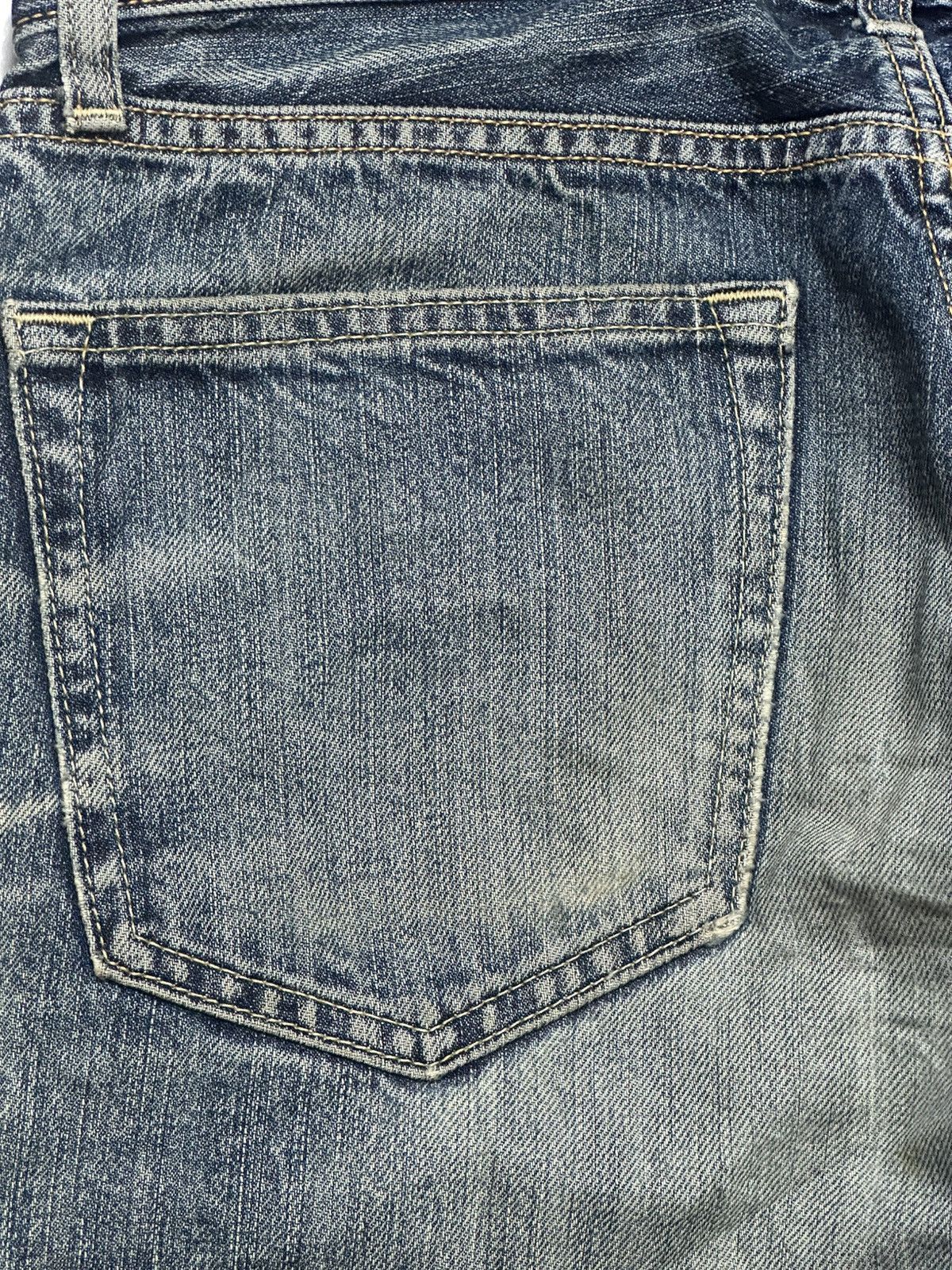 Uniqlo Vintage Uniqlo Distressed & Thunder Striked Vintage Looks Size US 32 / EU 48 - 7 Thumbnail