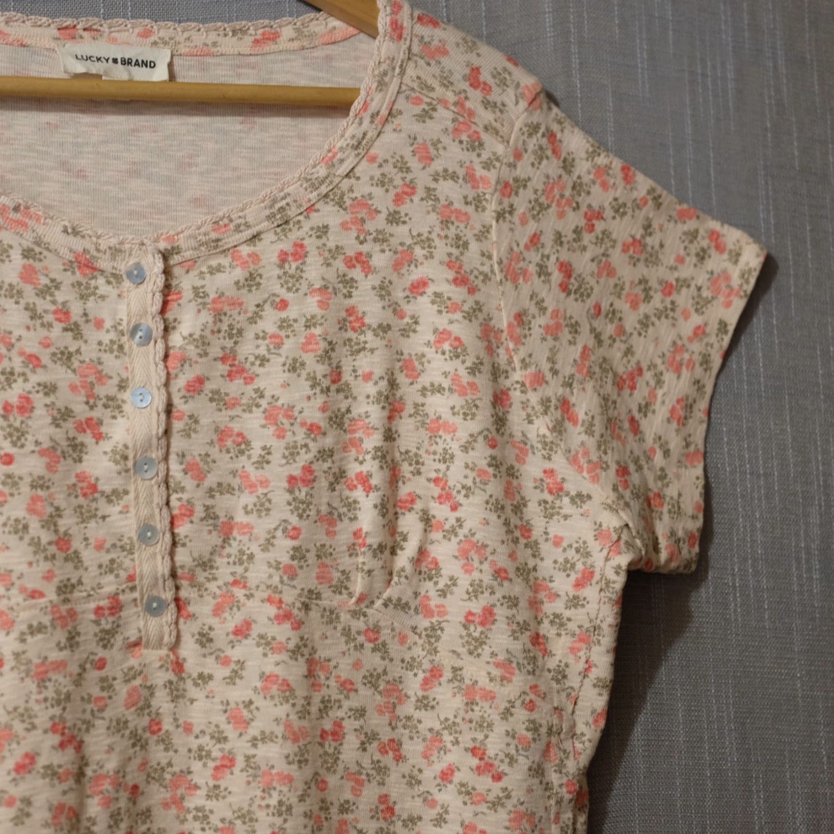 Lucky Brand Nwot! Lucky Brand Short Sleeve Henley Neck Top Floral Pink Womens XXL #A16-21 Size XXL / US 16-18 / IT 52-54 - 3 Thumbnail