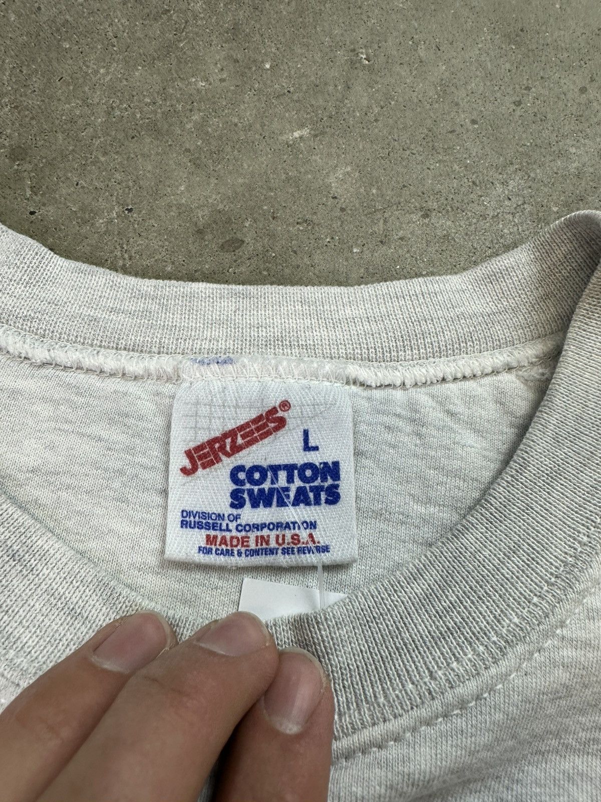 Vintage vintage 90s uc college of pharmacy spellout crewneck large Size US L / EU 52-54 / 3 - 4 Thumbnail