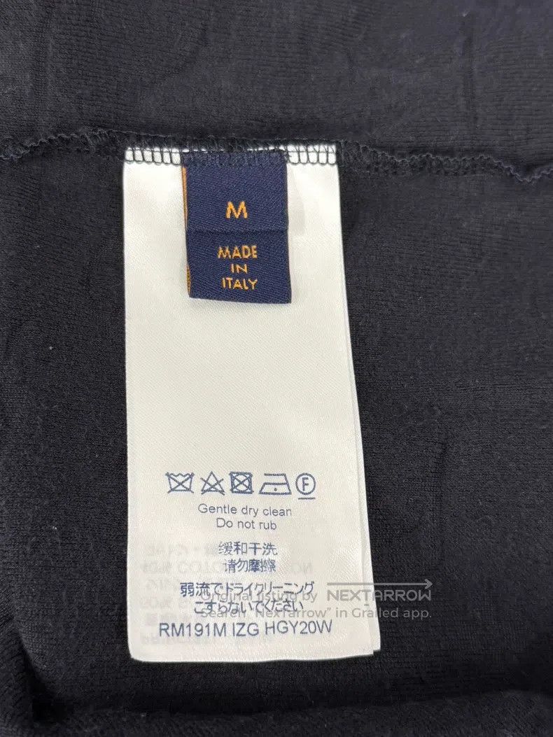 Louis Vuitton Louis Vuitton Black embossed presbyopic towel material sho Size US M / EU 48-50 / 2 - 5 Thumbnail