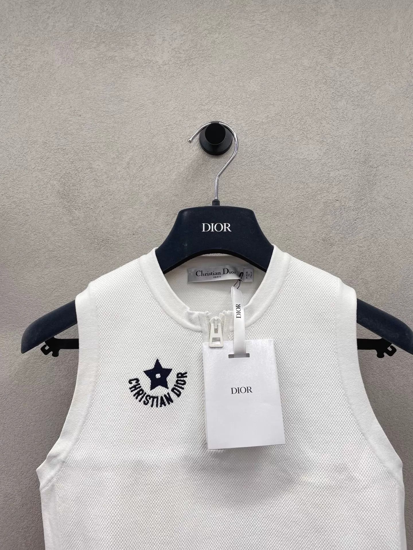 Dior DIOR Knit Crew Neck Solid Sleeveless Tank Top Iconic Star M Size M / US 6-8 / IT 42-44 - 4 Thumbnail