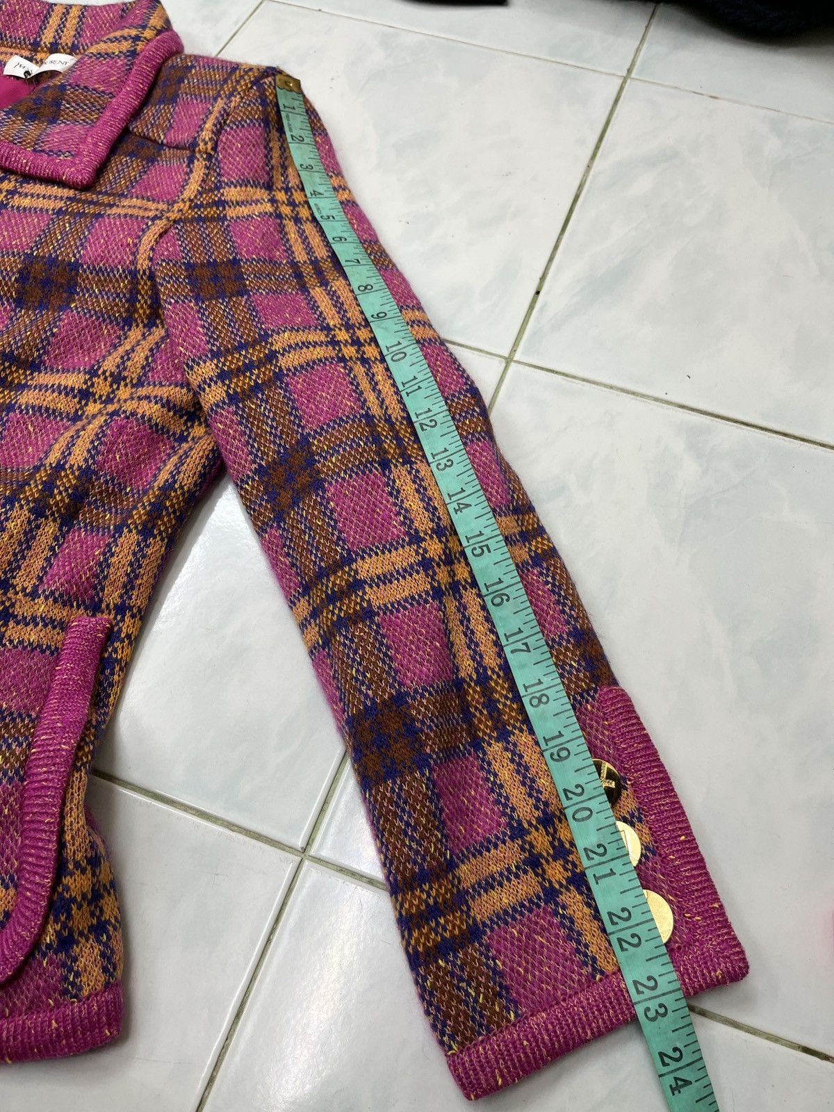 Yves Saint Laurent 🔥🔥🔥STEALS YVES SAINT LAURENT TWEED JACKET Size M / US 6-8 / IT 42-44 - 18 Thumbnail