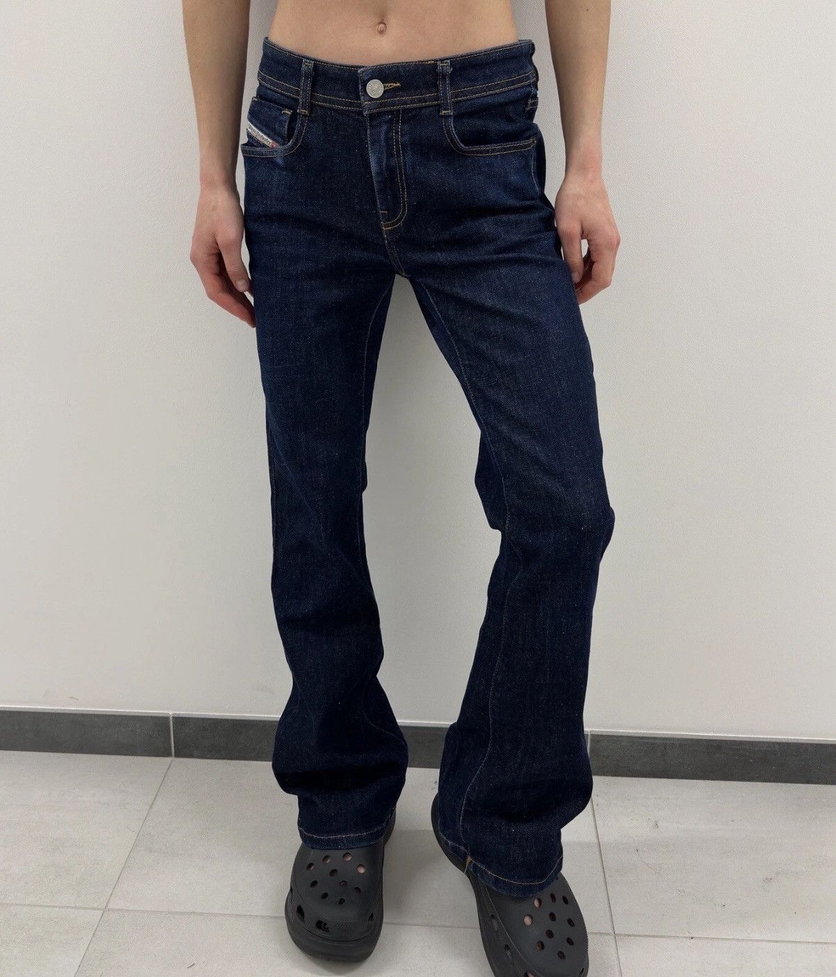 Diesel Diesel Bootcut Flared 1969 5 pocket Women’s Low Rise Jeans Size 29" - 2 Thumbnail