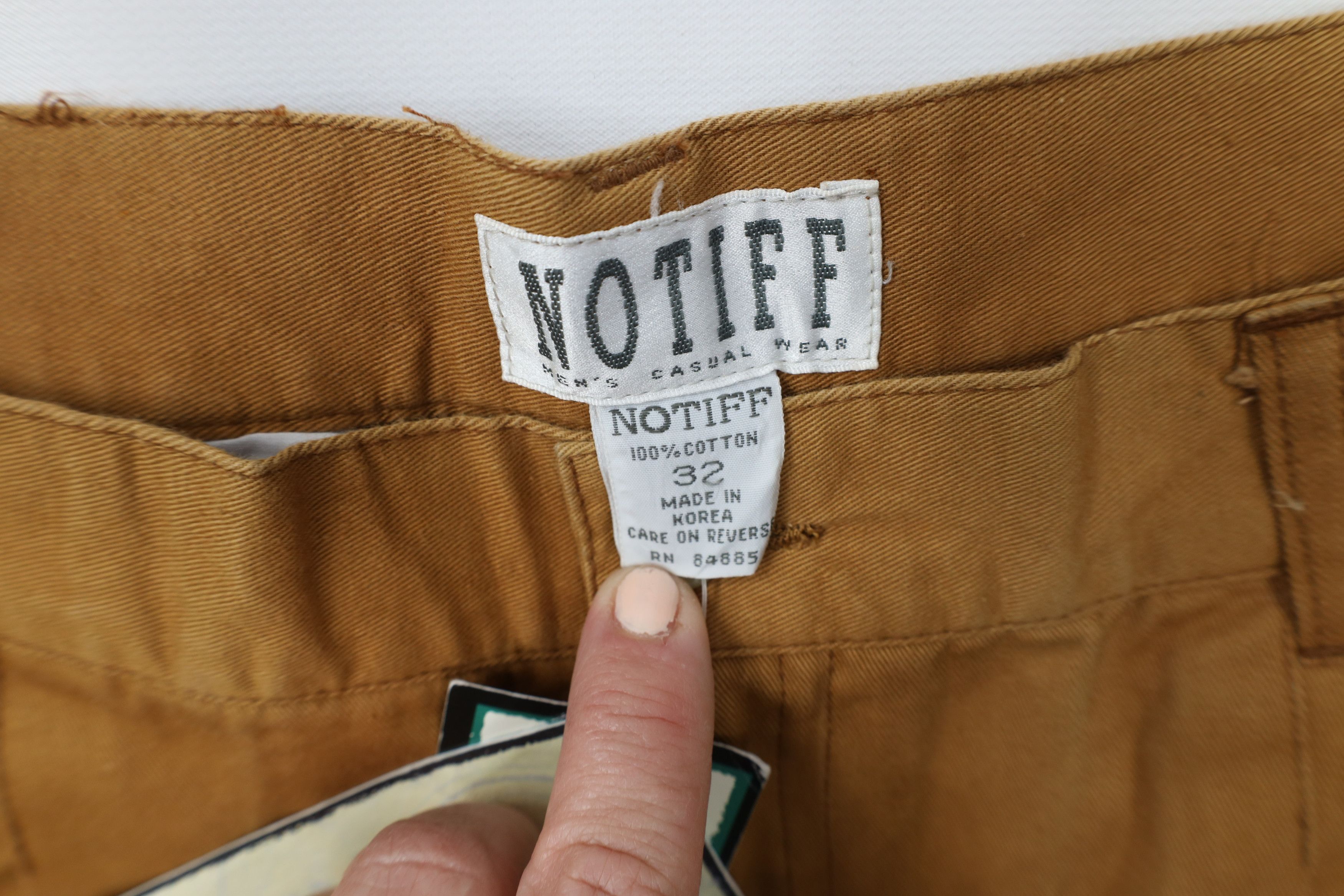 Vintage Deadstock Vintage 90s Streetwear Chino Shorts Brown Cotton Size US 32 / EU 48 - 8 Thumbnail