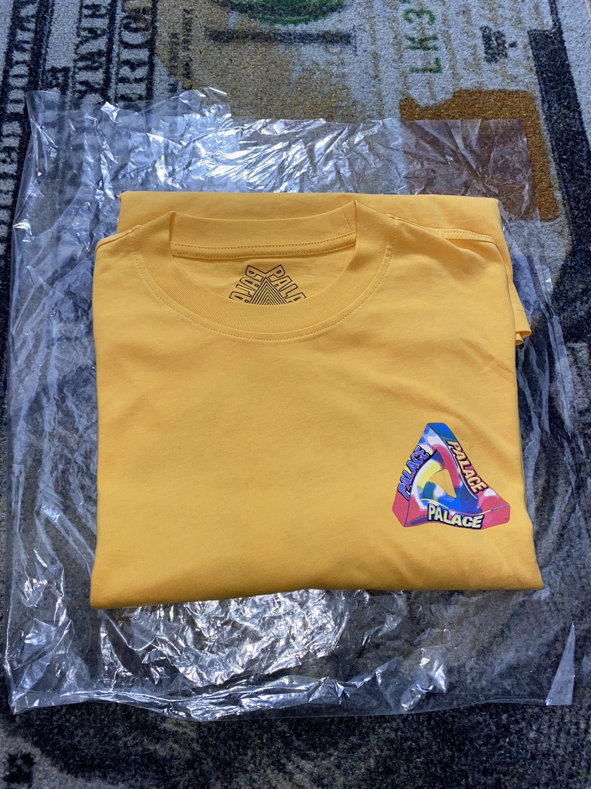 Palace Palace I Don’t Skate on a Sunday T-Shirt Yellow Size US M / EU 48-50 / 2 - 1 Thumbnail