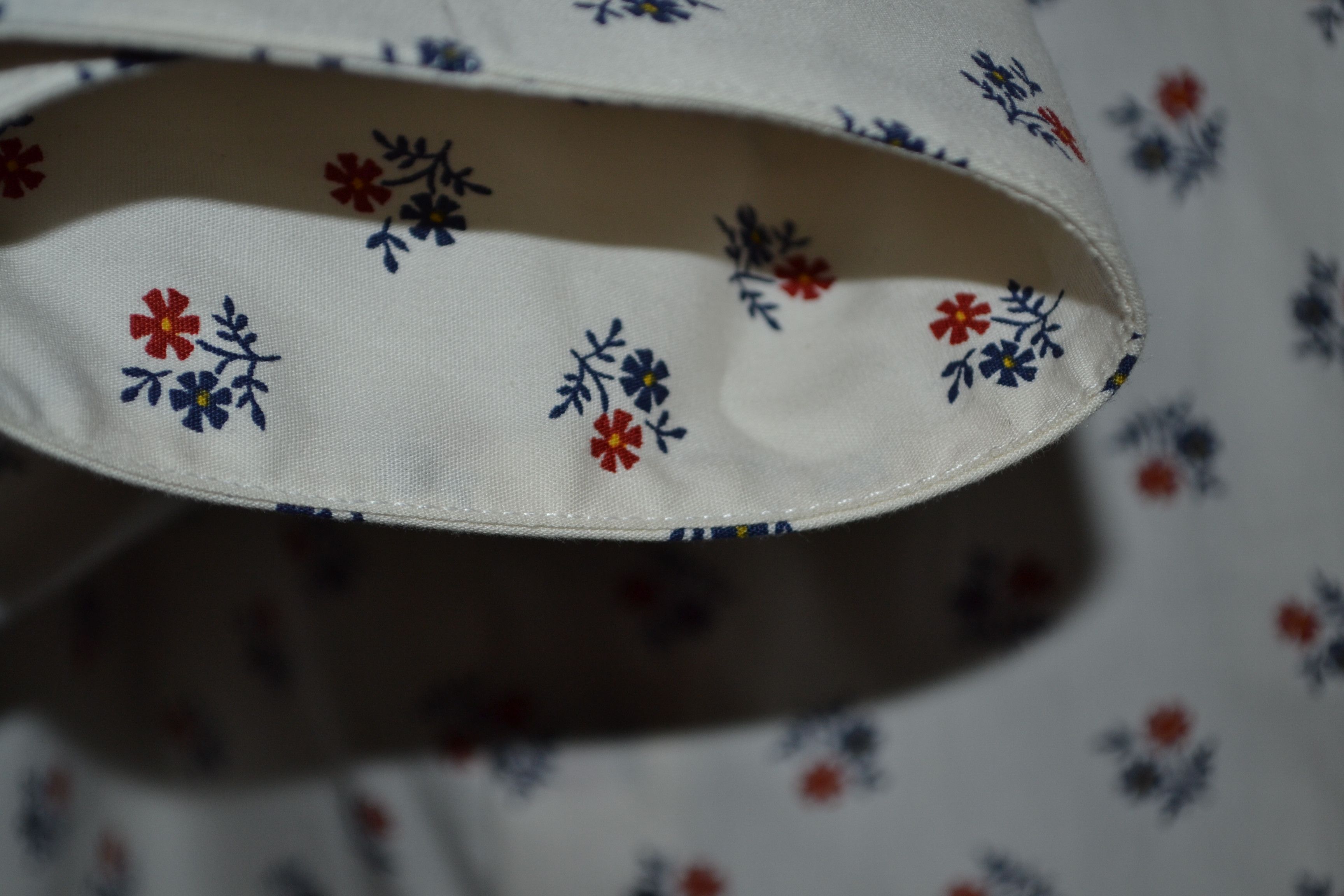 18 Waits 18 Waits Dylan Vintage Flowers White shirt XL Size US XL / EU 56 / 4 - 6 Thumbnail