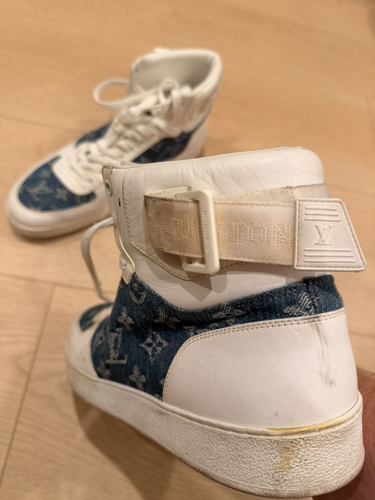 Louis Vuitton Louis Vuitton Rivoli High Top Size US 9.5 / EU 42-43 - 4 Thumbnail