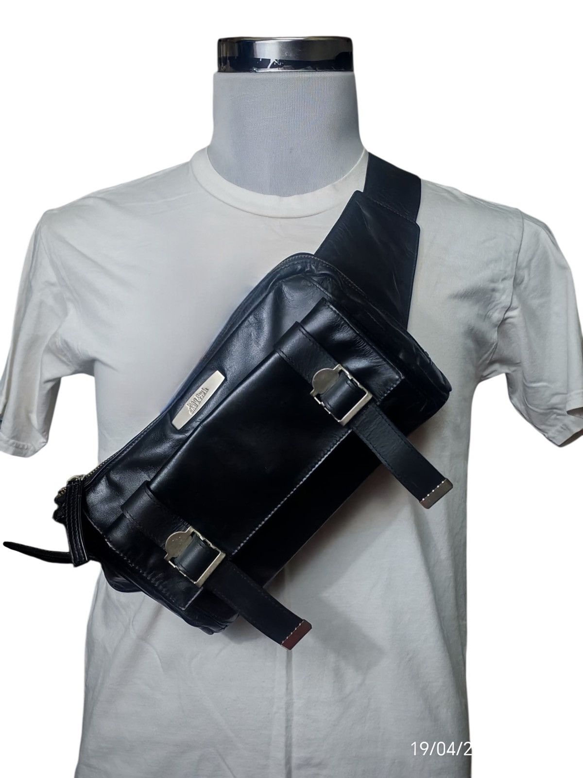 Jean Paul Gaultier JEAN PAUL GAULTIER SOLID LEATHER WAIST CROSSBODY BAG BUMBAG Size ONE SIZE - 6 Thumbnail