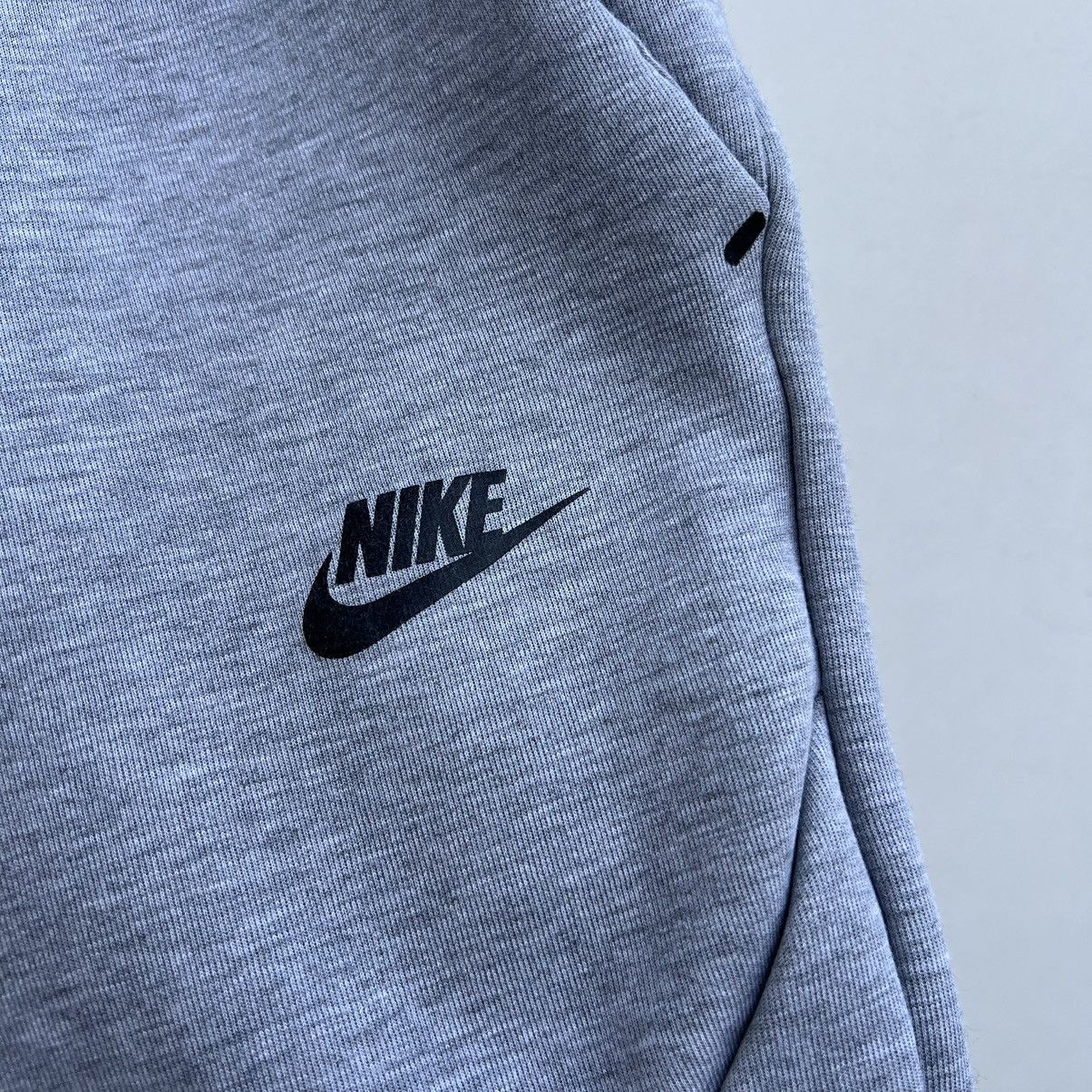 Nike Nike tech fleece pants Size US 32 / EU 48 - 2 Thumbnail