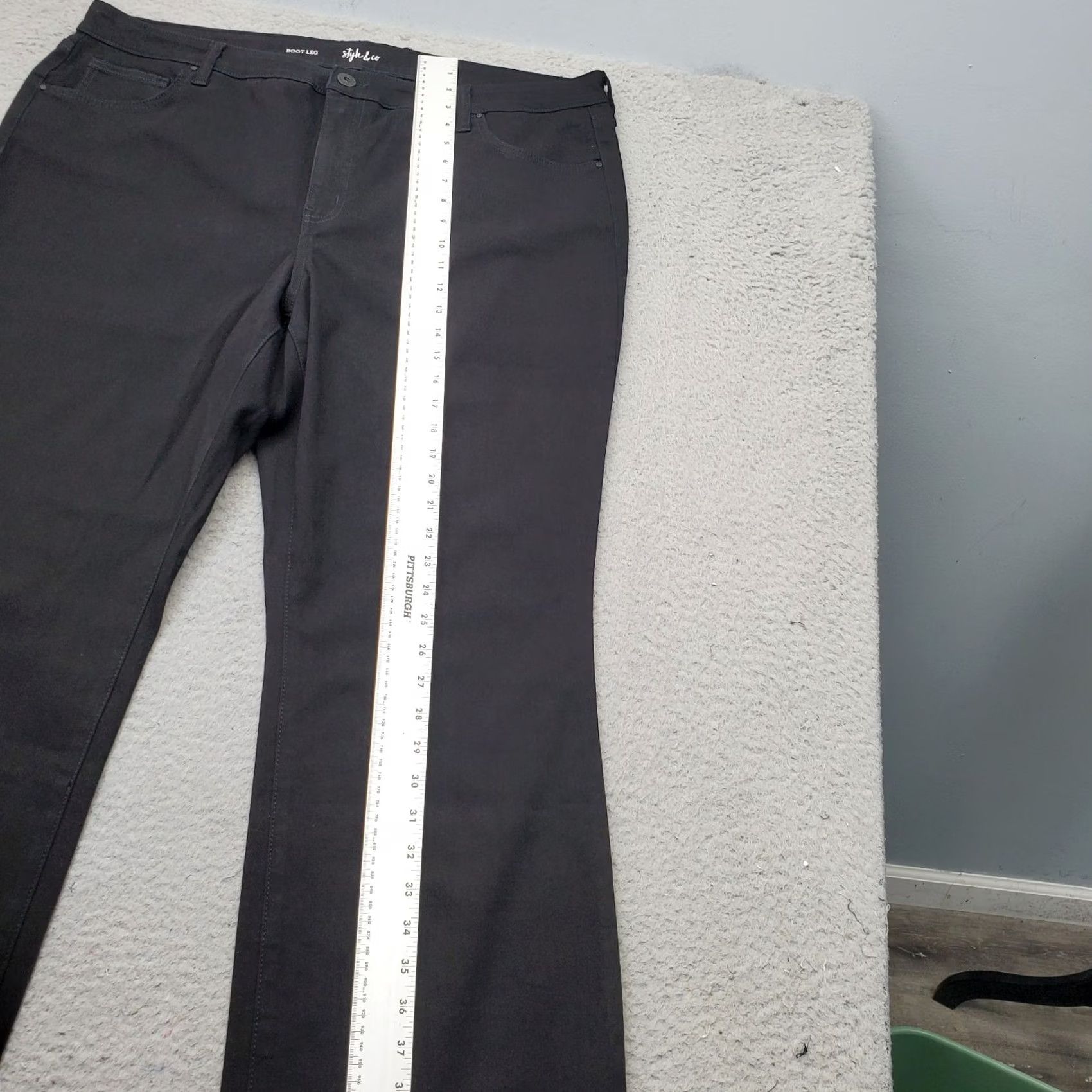 Vintage Style&co. Boot Leg Jeans Womens 20W Black Regular Fit Dark Wash 5-Pocket Design Jeans Size 42" / US 20 - 4 Thumbnail