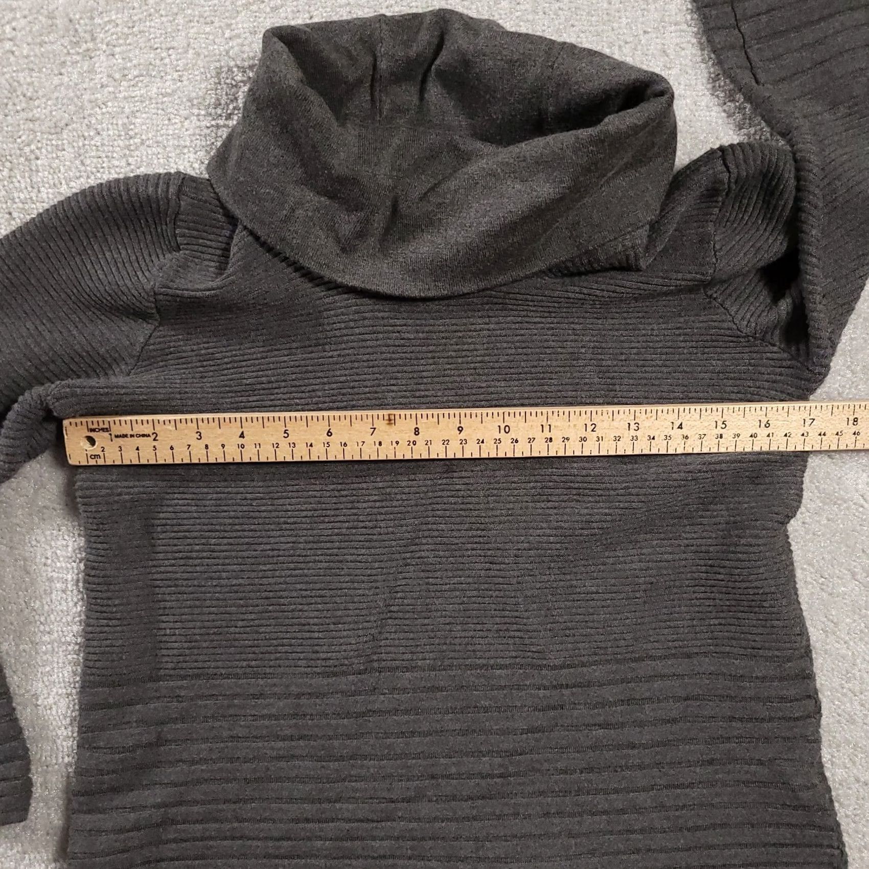 Calvin Klein Calvin Klein Sweater Women's M Gray Turtleneck Long Sleeve Logo Ribbed Pullover Knit Casual, Regular Fit, Fall Winter Spring Size M / US 6-8 / IT 42-44 - 4 Thumbnail