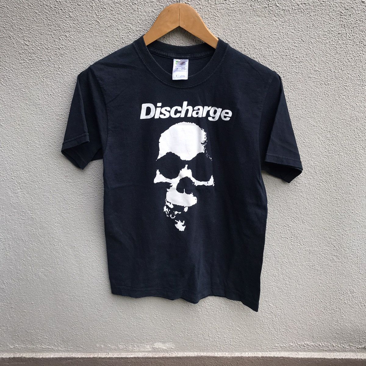 Vintage DISCHARGE band tee punk y2k