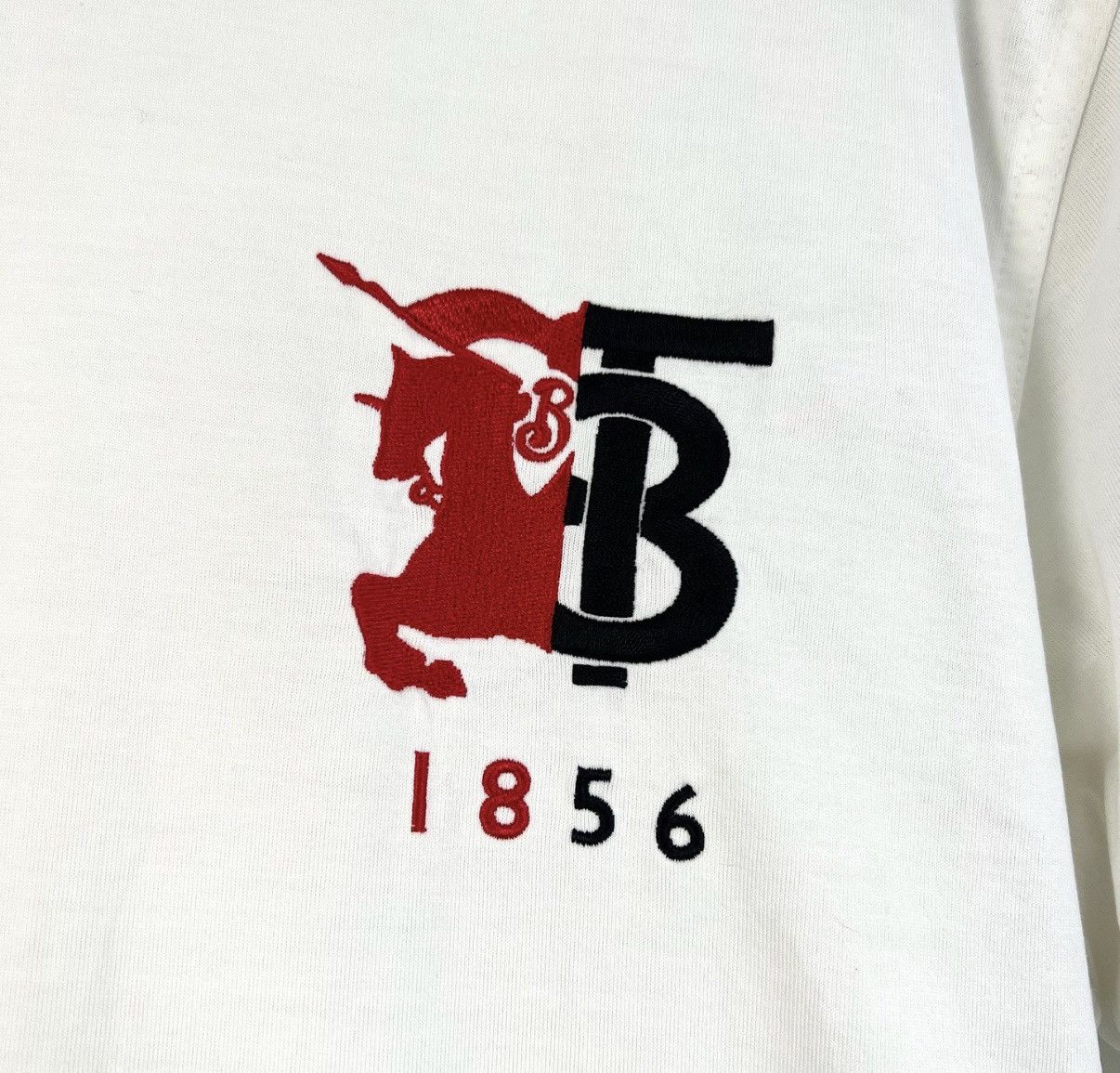 Burberry Burberry / White TB Embroidered Short Sleeve T-Shirt K12 Size US XS / EU 42 / 0 - 6 Thumbnail