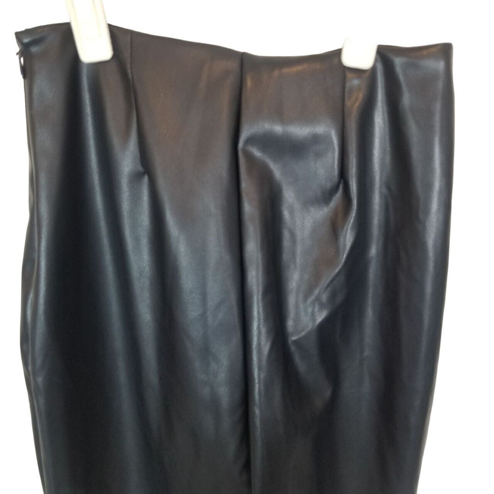 Fabletics Fabletics Black Shiny Vegan Leather High Waist Leggings S Size 24" / US 00 / IT 34 - 6 Thumbnail