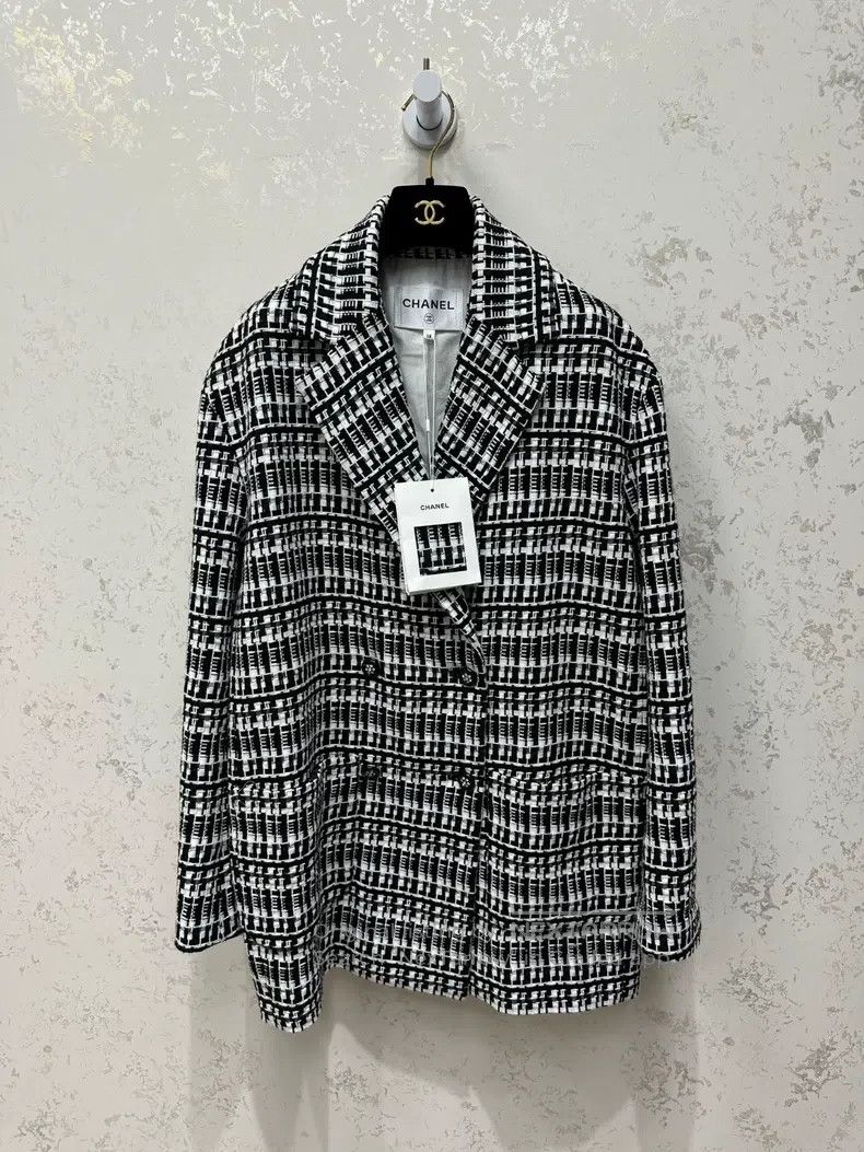 Chanel Chanel 25 Early Spring New Vacation Series Popular Black a Size XS / US 0-2 / IT 36-38 - 1 Thumbnail