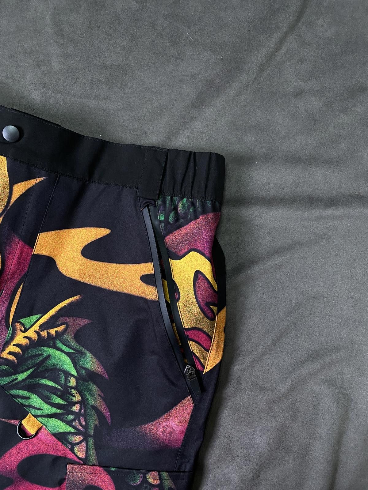 Japanese Brand Rare Whoosis Year of Dragon Limited Cargo Pants Medium Size US 34 / EU 50 - 3 Thumbnail