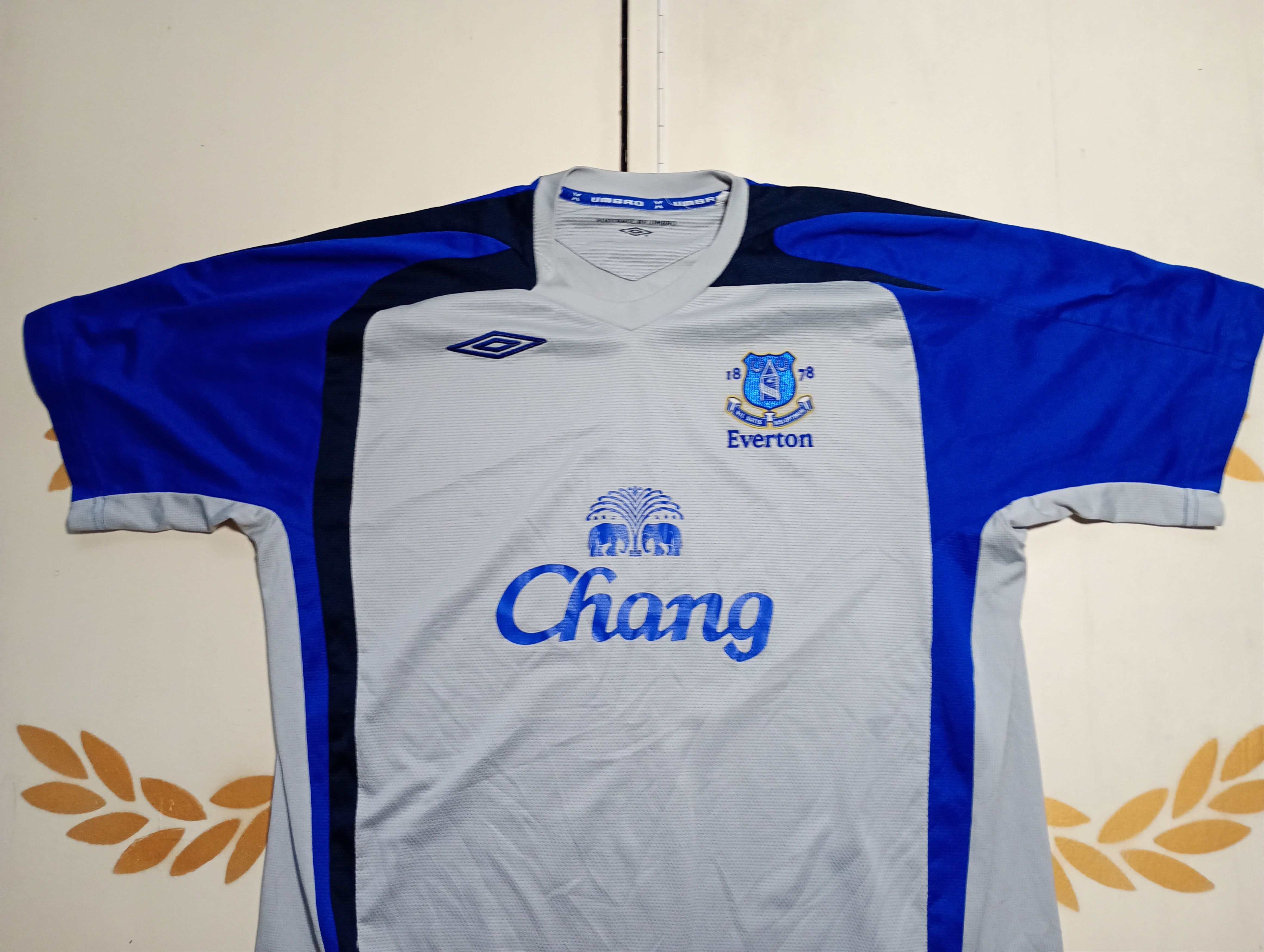 Umbro Umbro Everton FC Jersey 2005-2006 Size US L / EU 52-54 / 3 - 4 Thumbnail