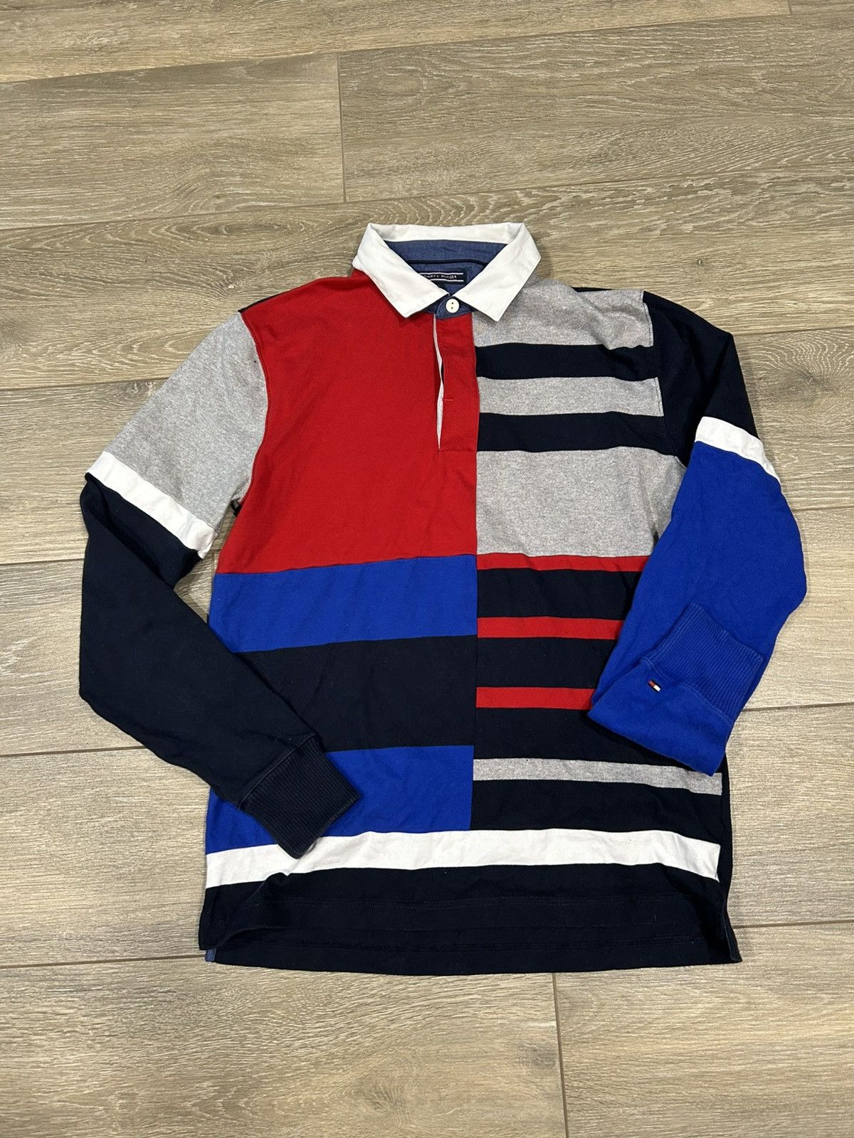 Tommy Hilfiger Tommy Hilfiger Collared Long Sleeve Size US L / EU 52-54 / 3 - 1 Thumbnail