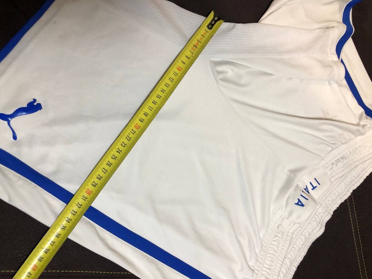 Puma ITALY HOME FOOTBALL SOCCER SHORTS PUMA Size US 34 / EU 50 - 9 Thumbnail
