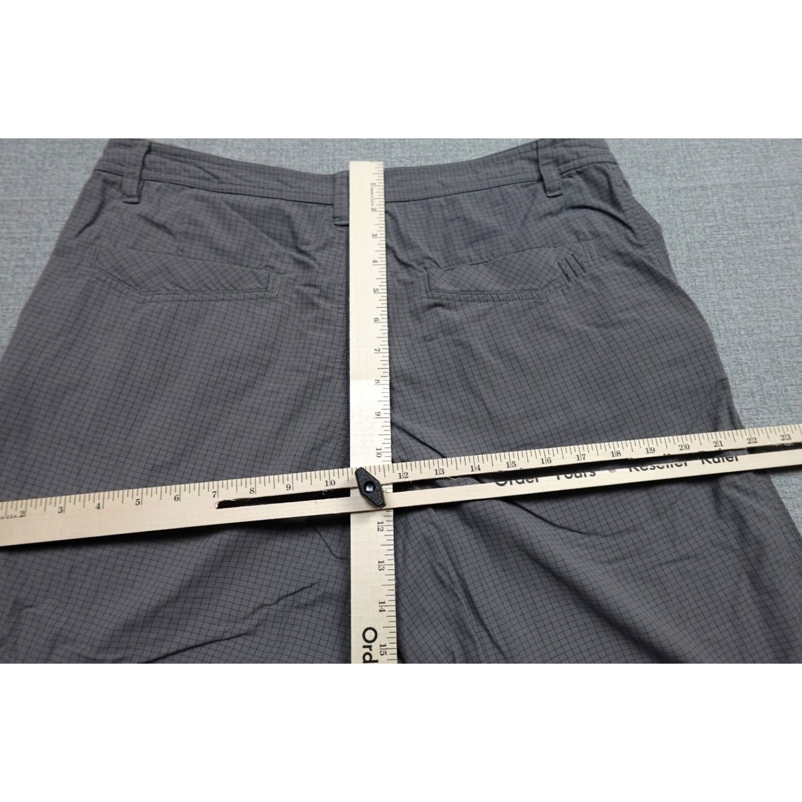 Lululemon Lululemon Mens Gray Performance Chino Short 34 5-Pocket Stretch Check Casual Regular Adult Medium? Size US 34 / EU 50 - 7 Thumbnail