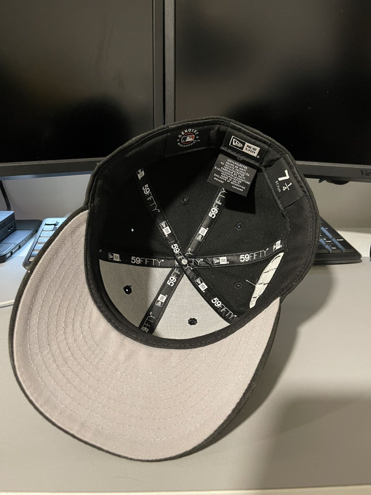 New Era New Era 59fifty New York Yankees Fitted Hat 7 1/4 Black Lids Size ONE SIZE - 5 Thumbnail