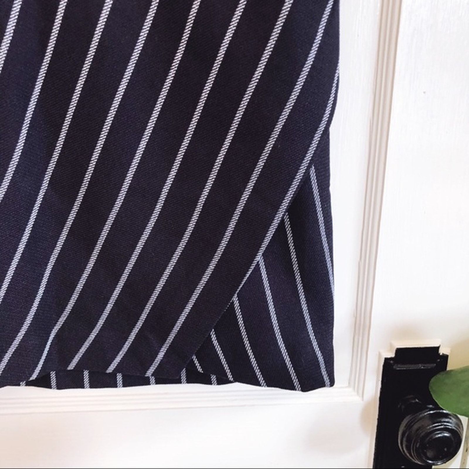 Banana Republic Banana Republic Navy Stripe Wrap A-Line Skirt Size 28" / US 6 / IT 42 - 10 Thumbnail