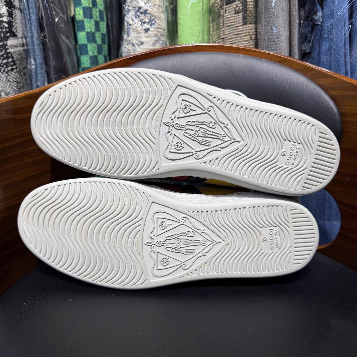 Gucci Gucci Yellow Web Stripe Sneakers K15 Size US 9 / EU 42 - 9 Thumbnail