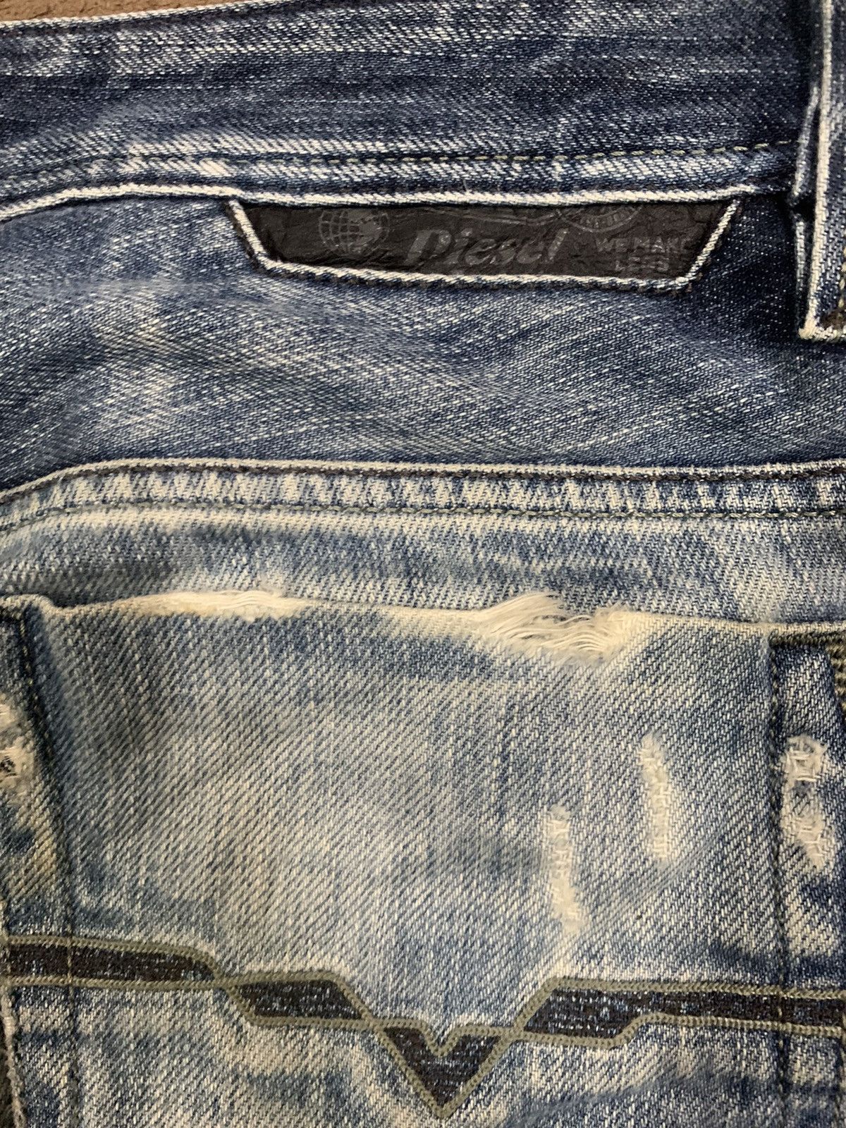 Diesel Vintage Diesel Industry Safado Bleached Grunge Ripped Jeans Size US 32 / EU 48 - 12 Thumbnail