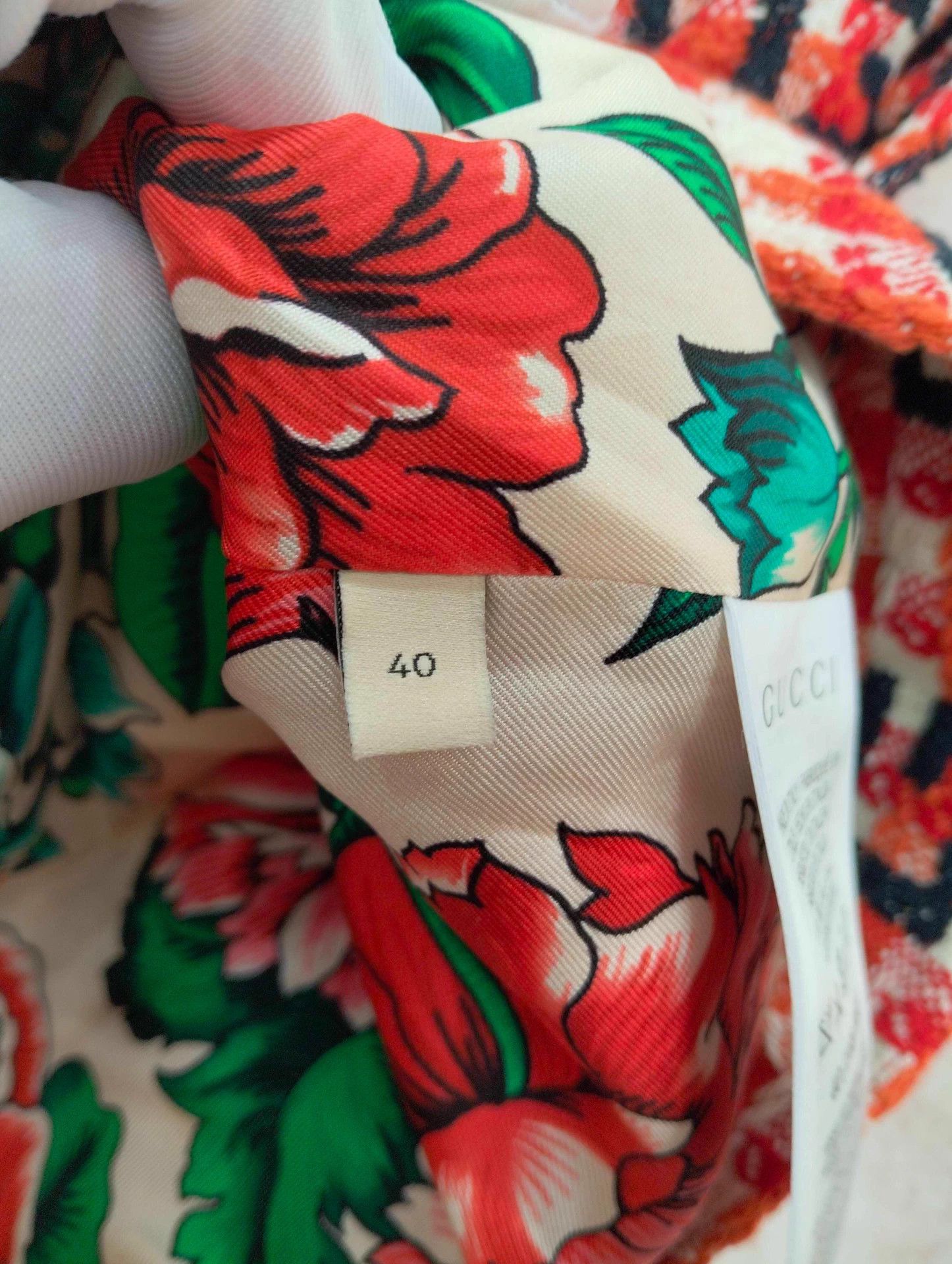 Gucci GUCCI Valentine's Day Logo Print Vest Size 40 Size S / US 4 / IT 40 - 6 Thumbnail