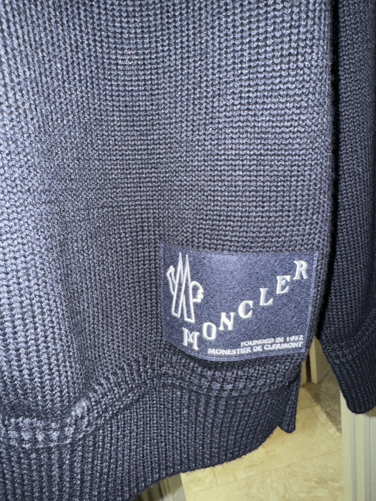 Moncler Men\'s Crew Knit in navy