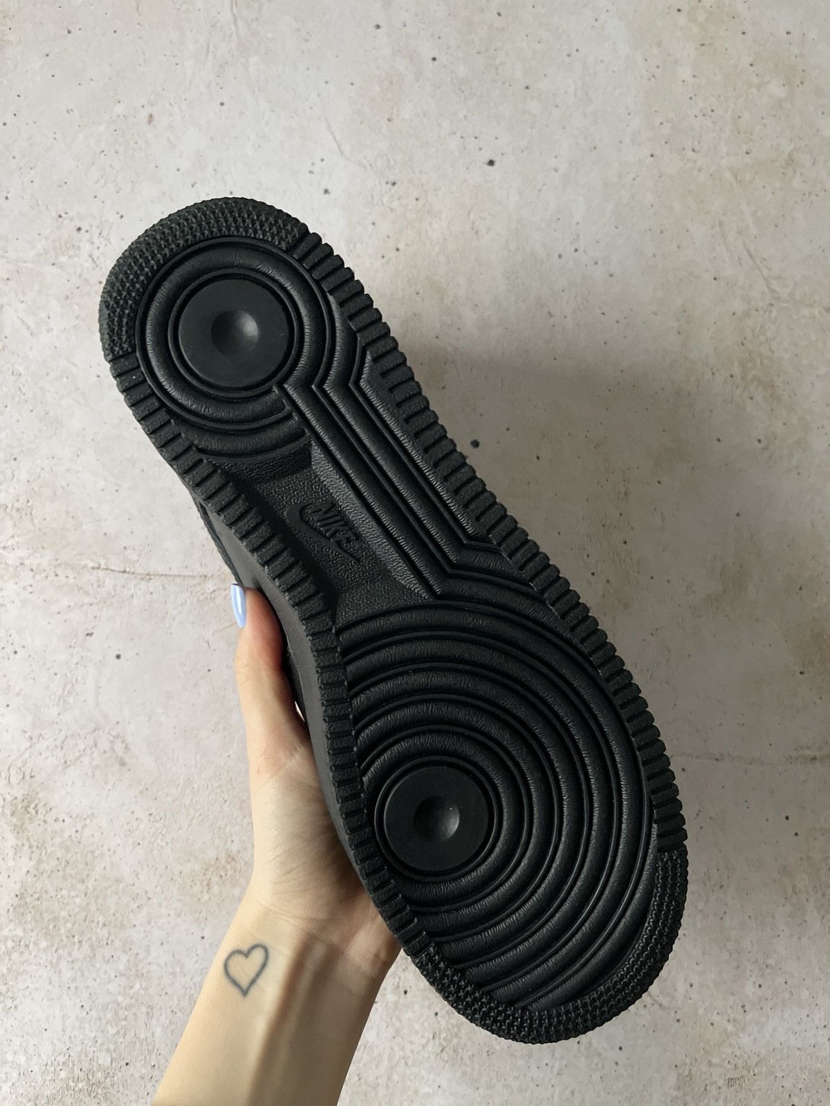 Nike Classic Sneakers Nike Air Force 1 Low '07 triple Black Size US 9.5 / EU 42-43 - 6 Thumbnail