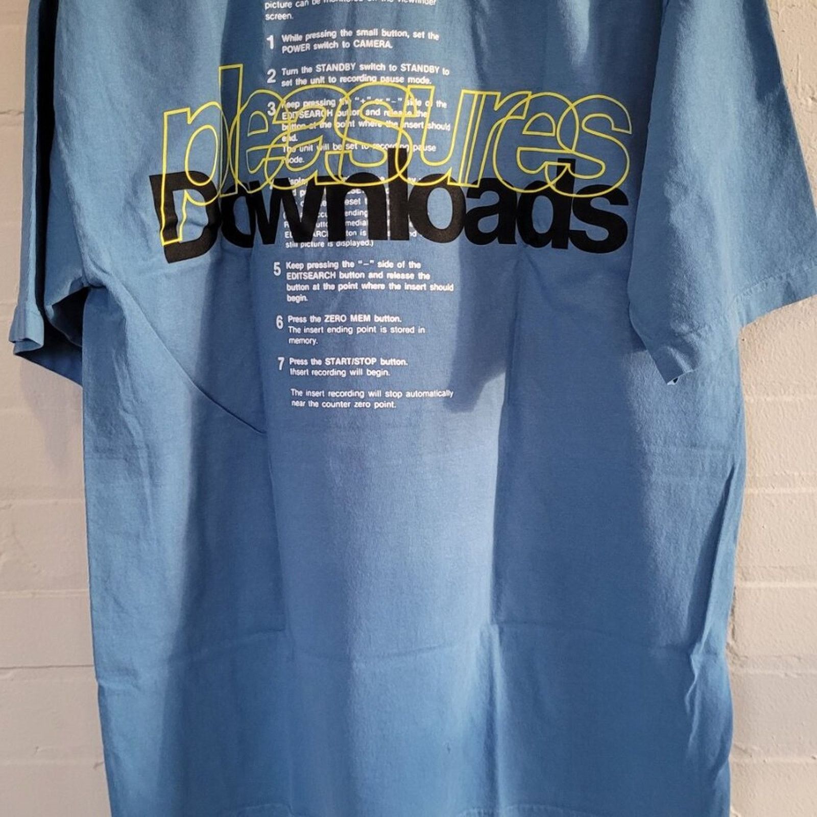 Pleasures PLEASURES x DOWNLOADS Camera T-Shirt Blue Moon Large Tee Size US L / EU 52-54 / 3 - 4 Thumbnail