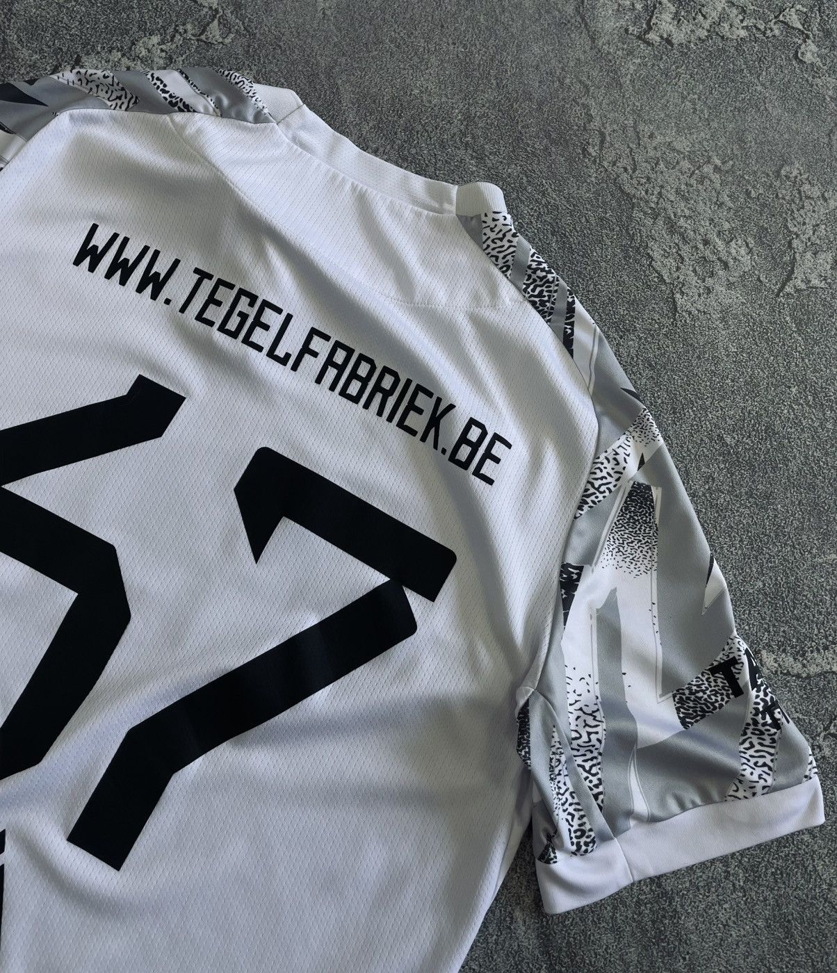 Macron Macron ZVC Payitaht ANTWERPEN #67 Match Issue Futsal Jersey Size US L / EU 52-54 / 3 - 17 Thumbnail