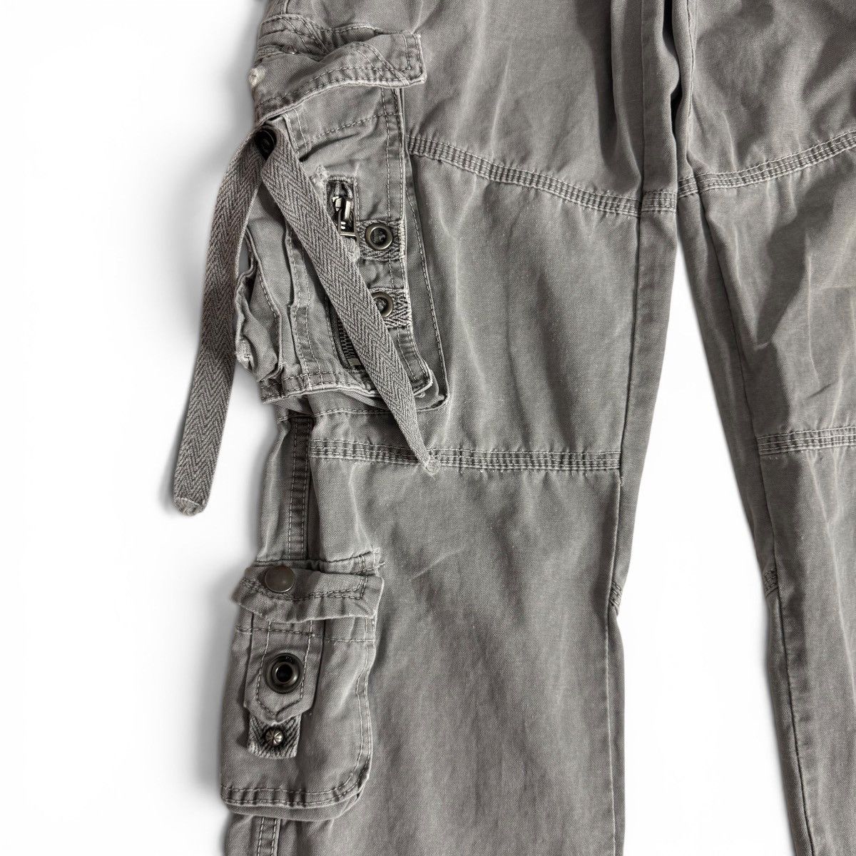 Other Vintage Multi-Pocket Cargo Pants Size US 31 - 12 Thumbnail