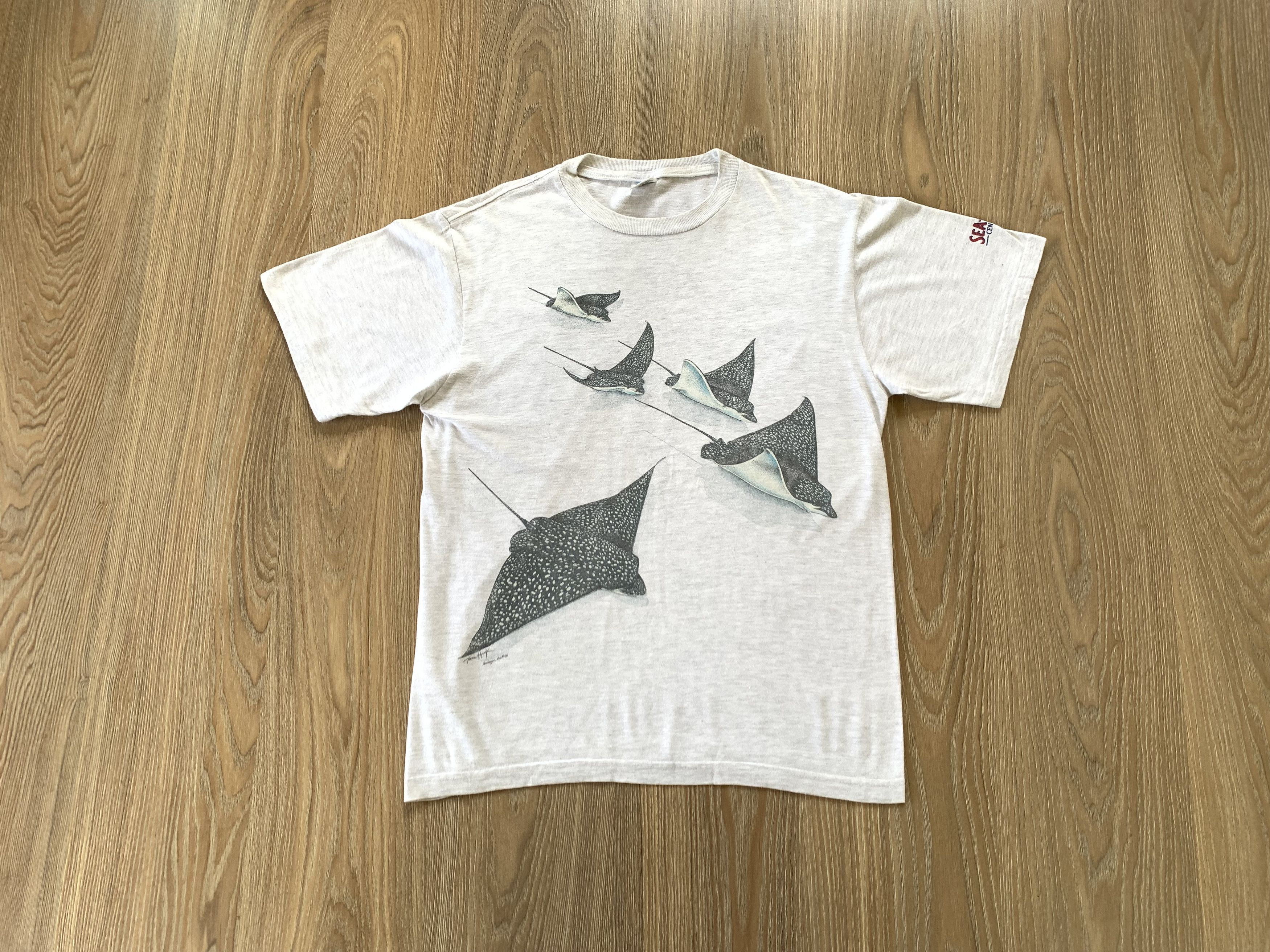 Vintage Vintage Sealife Harlequin 1990 Printed T Shirt Size US XL / EU 56 / 4 - 2 Thumbnail