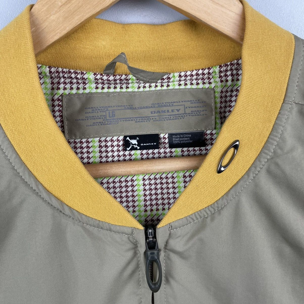 Oakley Oakley Vintage 00s Softshell Tactical Vest - Olive/Mustard Size US L / EU 52-54 / 3 - 6 Thumbnail