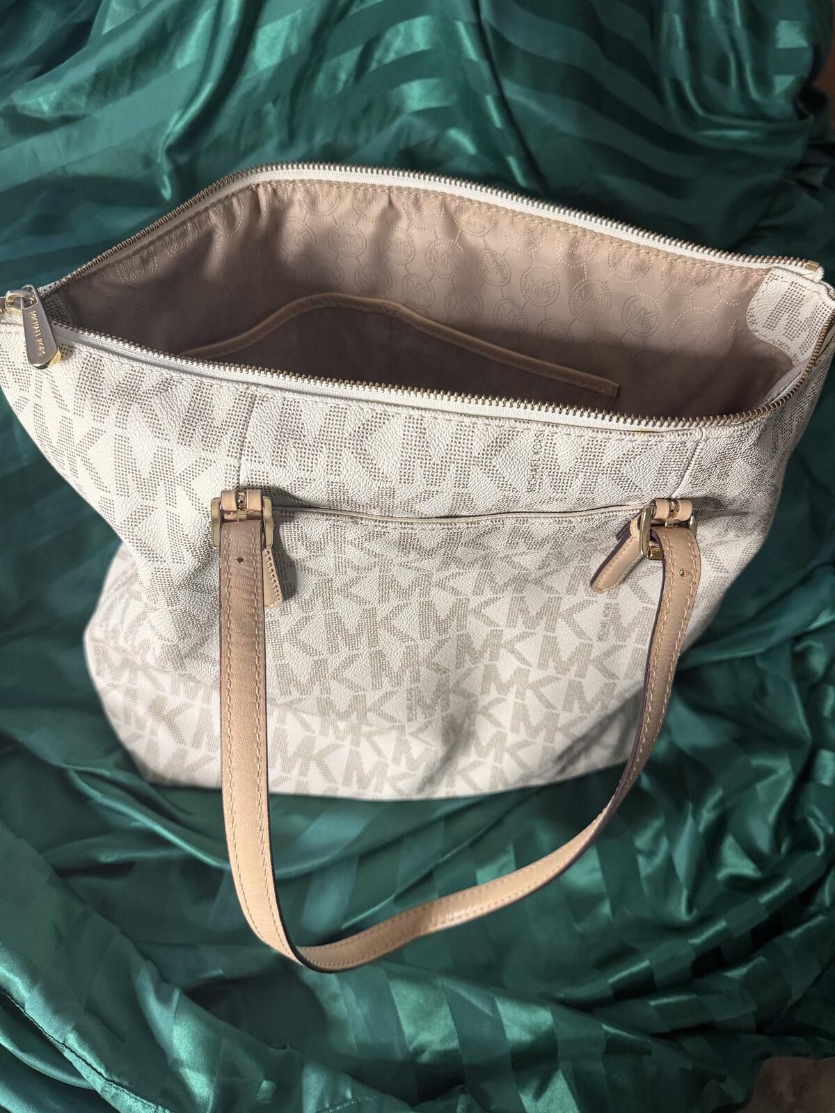 Michael Kors Michael Kors Signature Monogram Tote Bag - Beige Size ONE SIZE - 4 Thumbnail