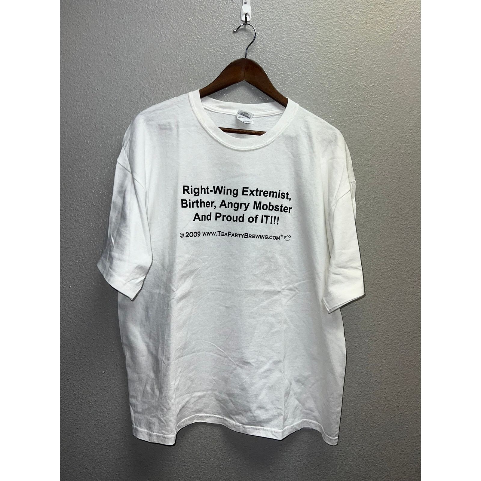 Gildan Tea Party Brewing Shirt Right Wing Extremist Republican XL Size US XL / EU 56 / 4 - 1 Thumbnail