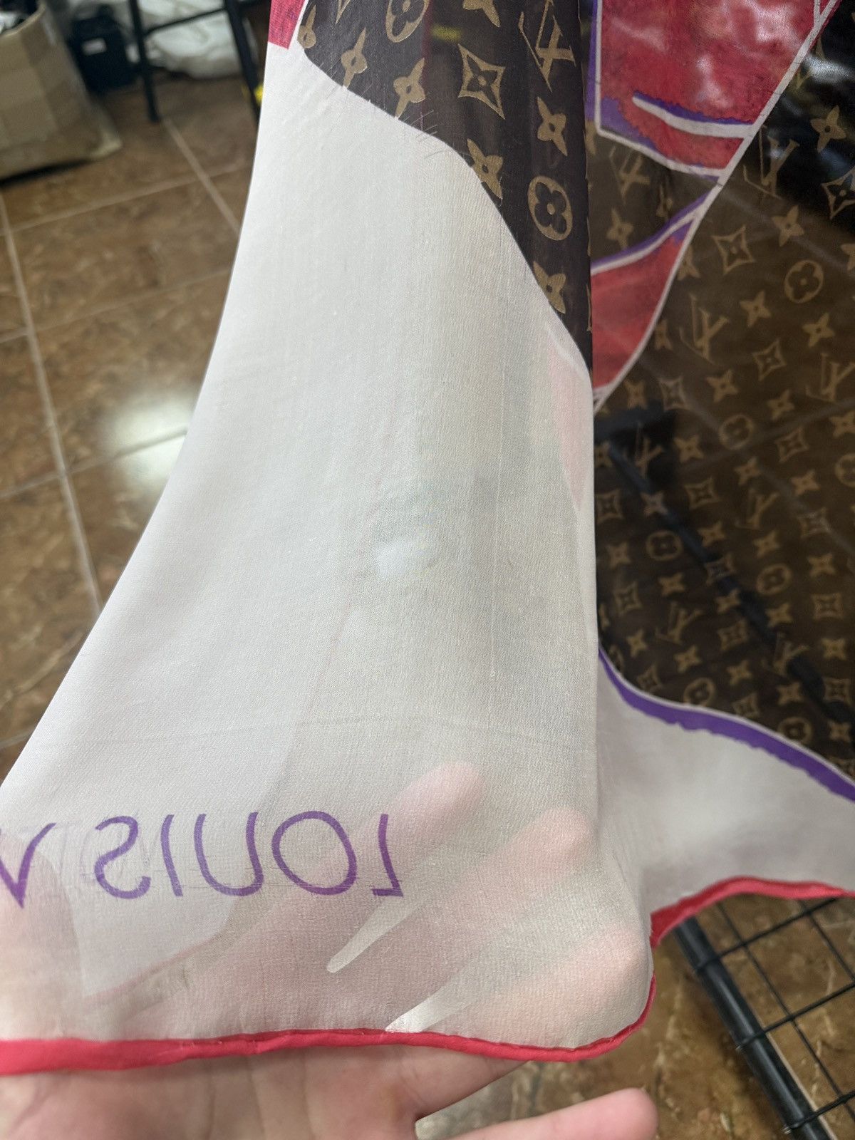 Louis Vuitton 🇮🇹 Louis Vuitton Monogram Silk Scarf Shawl Wrap Luxury Rare Size ONE SIZE - 12 Thumbnail