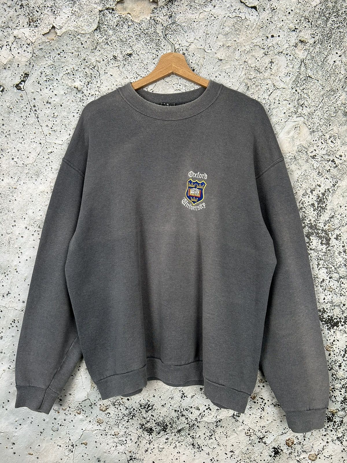 Vintage Vintage 90s Oxford University Grey Crewneck USA Rare Size US XL / EU 56 / 4 - 1 Thumbnail